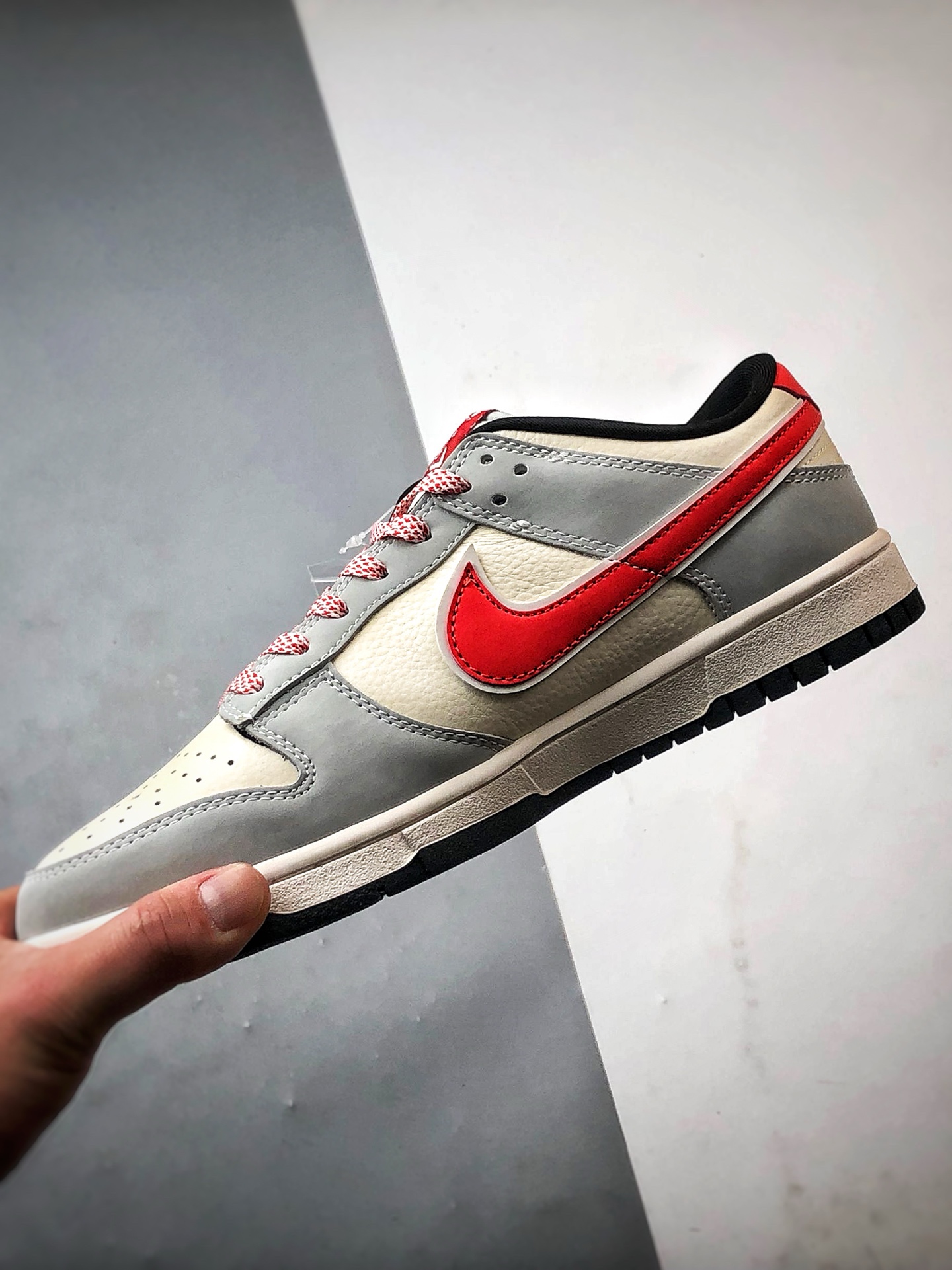 290 NK Dunk Low Retro ”DIY高端定制” 哪吒米灰红 低帮休闲运动板鞋   LW1818-113