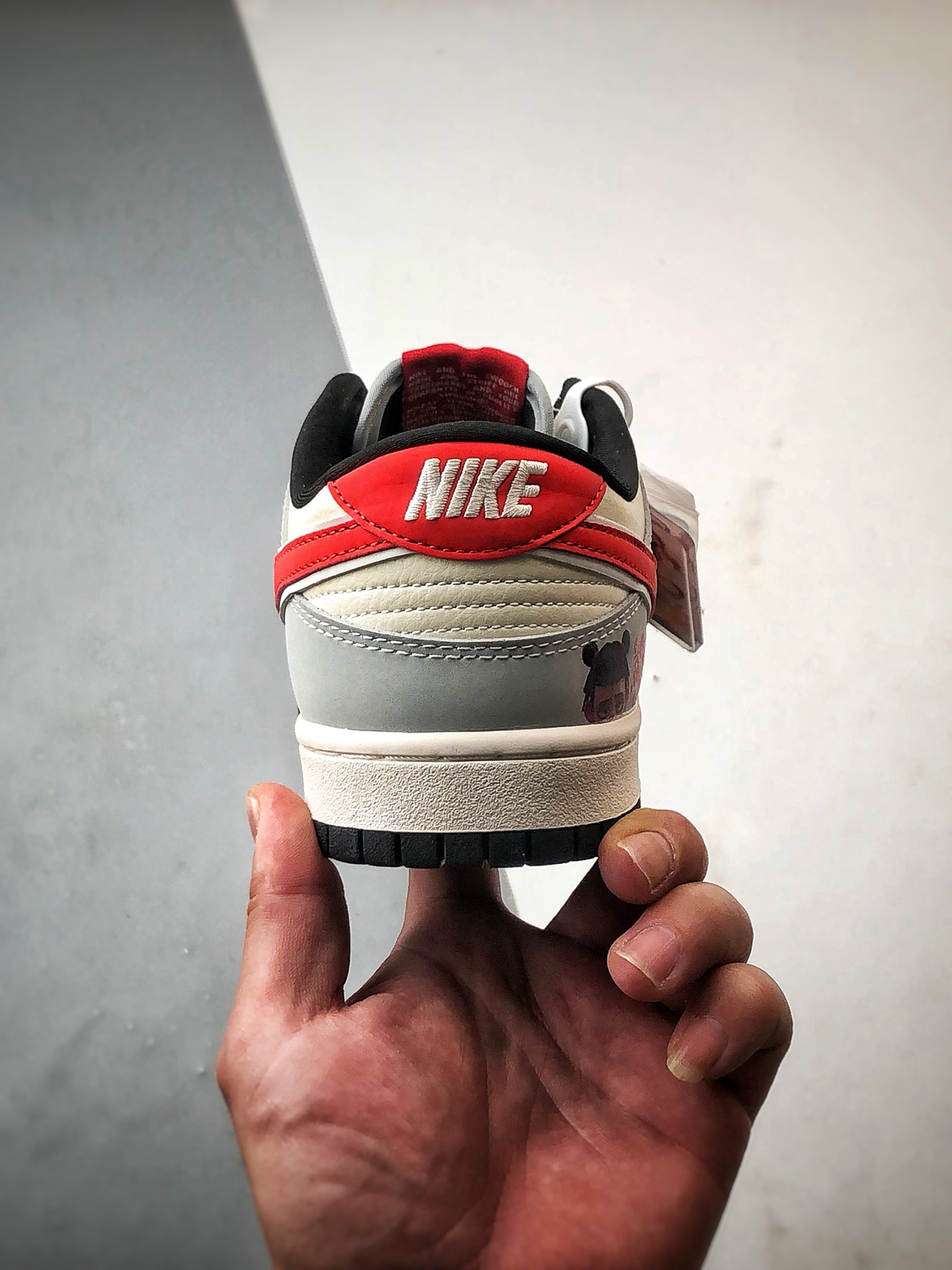 290 NK Dunk Low Retro ”DIY高端定制” 哪吒米灰红 低帮休闲运动板鞋   LW1818-113