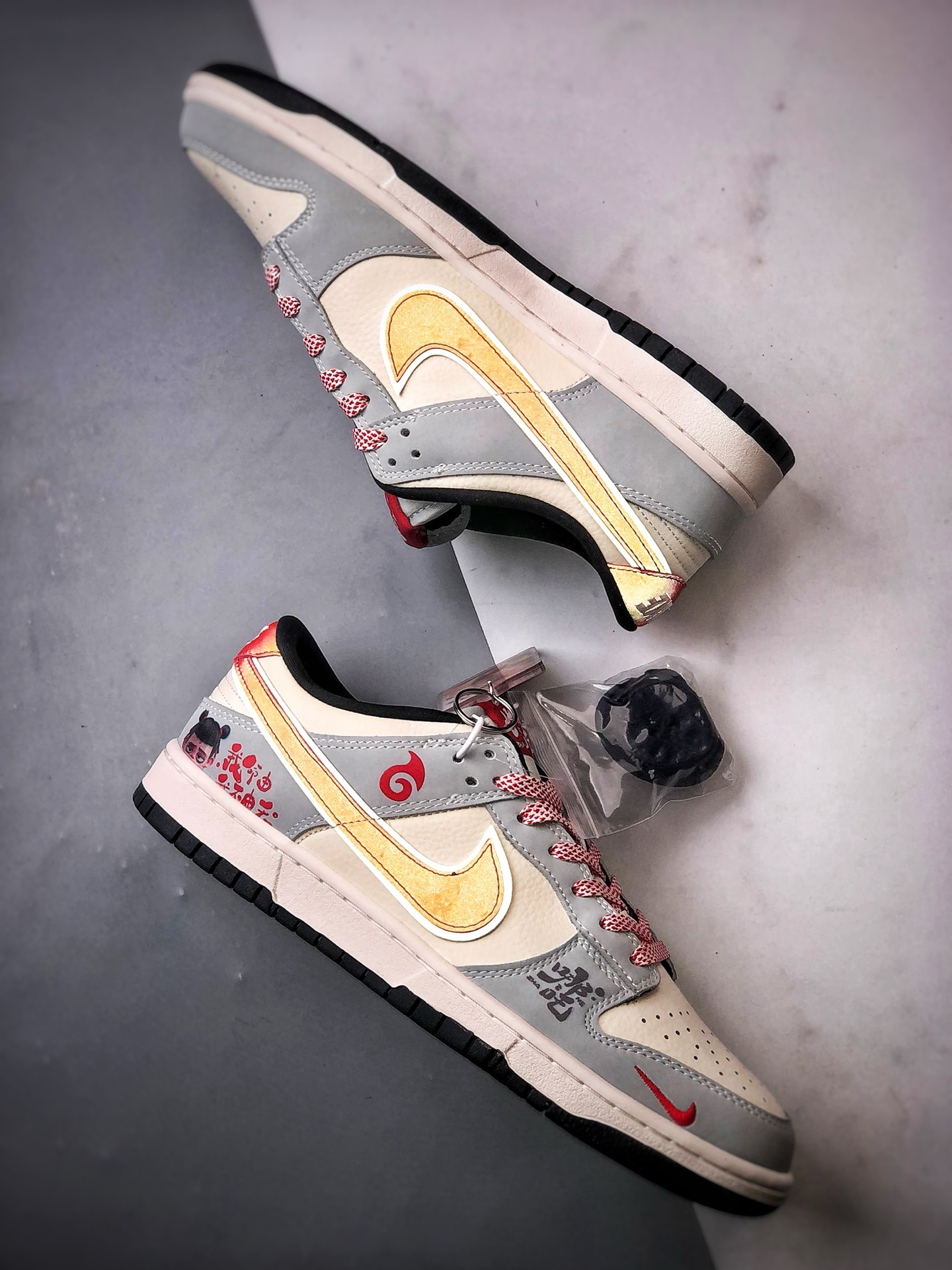 290 NK Dunk Low Retro ”DIY高端定制” 哪吒米灰红 低帮休闲运动板鞋   LW1818-113