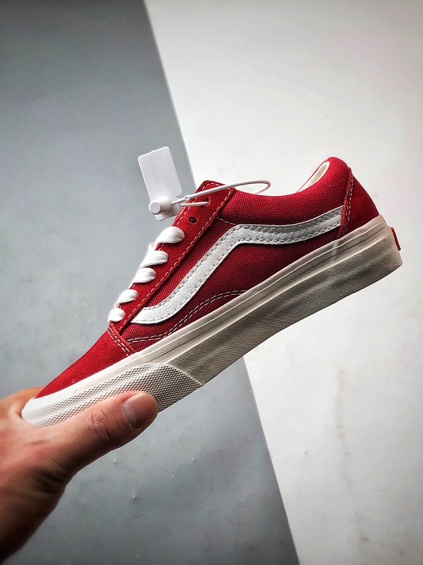 150 Vans Premium Old Skool 红色 万斯高阶系列 重回复古街头巅峰  VN000D569I