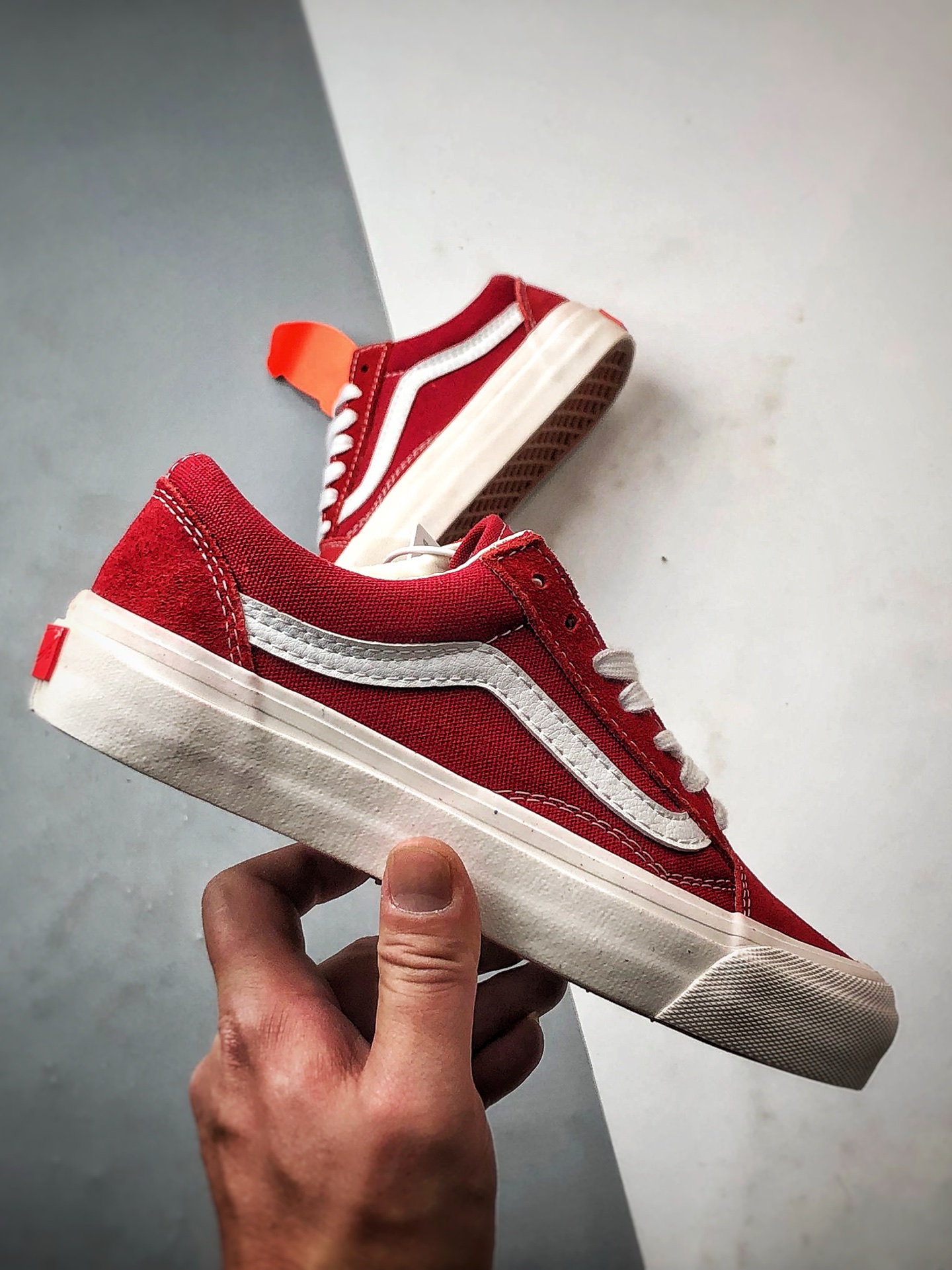150 Vans Premium Old Skool 红色 万斯高阶系列 重回复古街头巅峰  VN000D569I