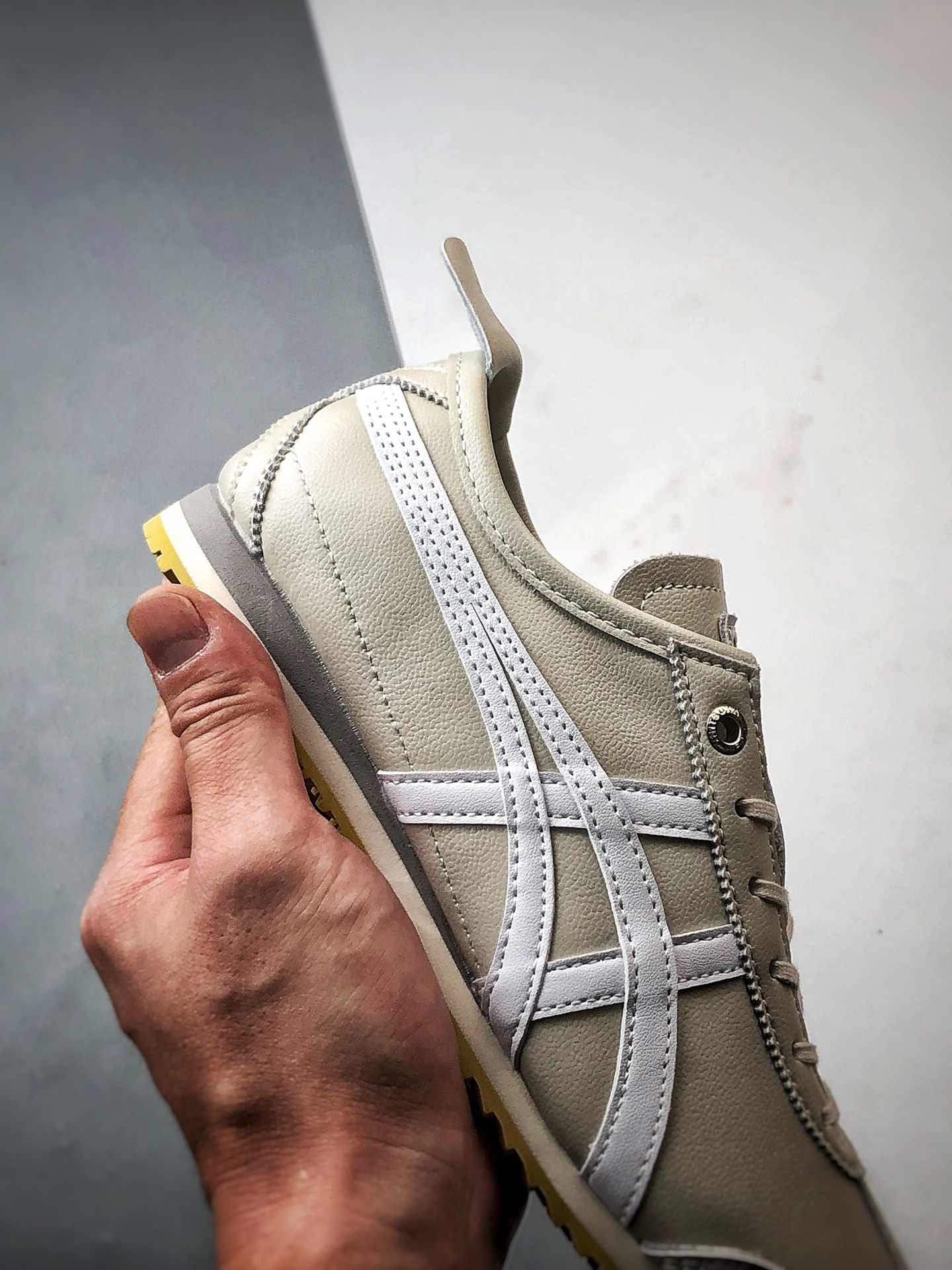 180 Asics 鬼冢虎 Mexico 66 SD 米白色   1183A872-119