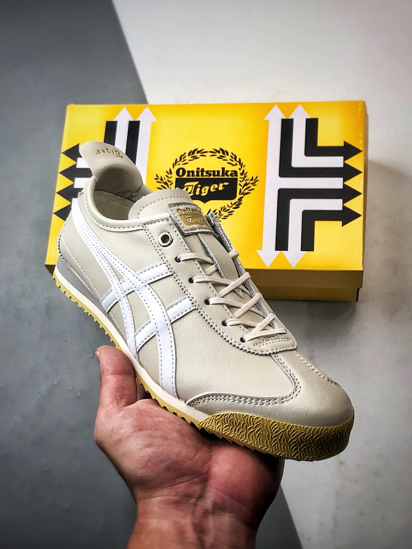 180 Asics 鬼冢虎 Mexico 66 SD 米白色   1183A872-119