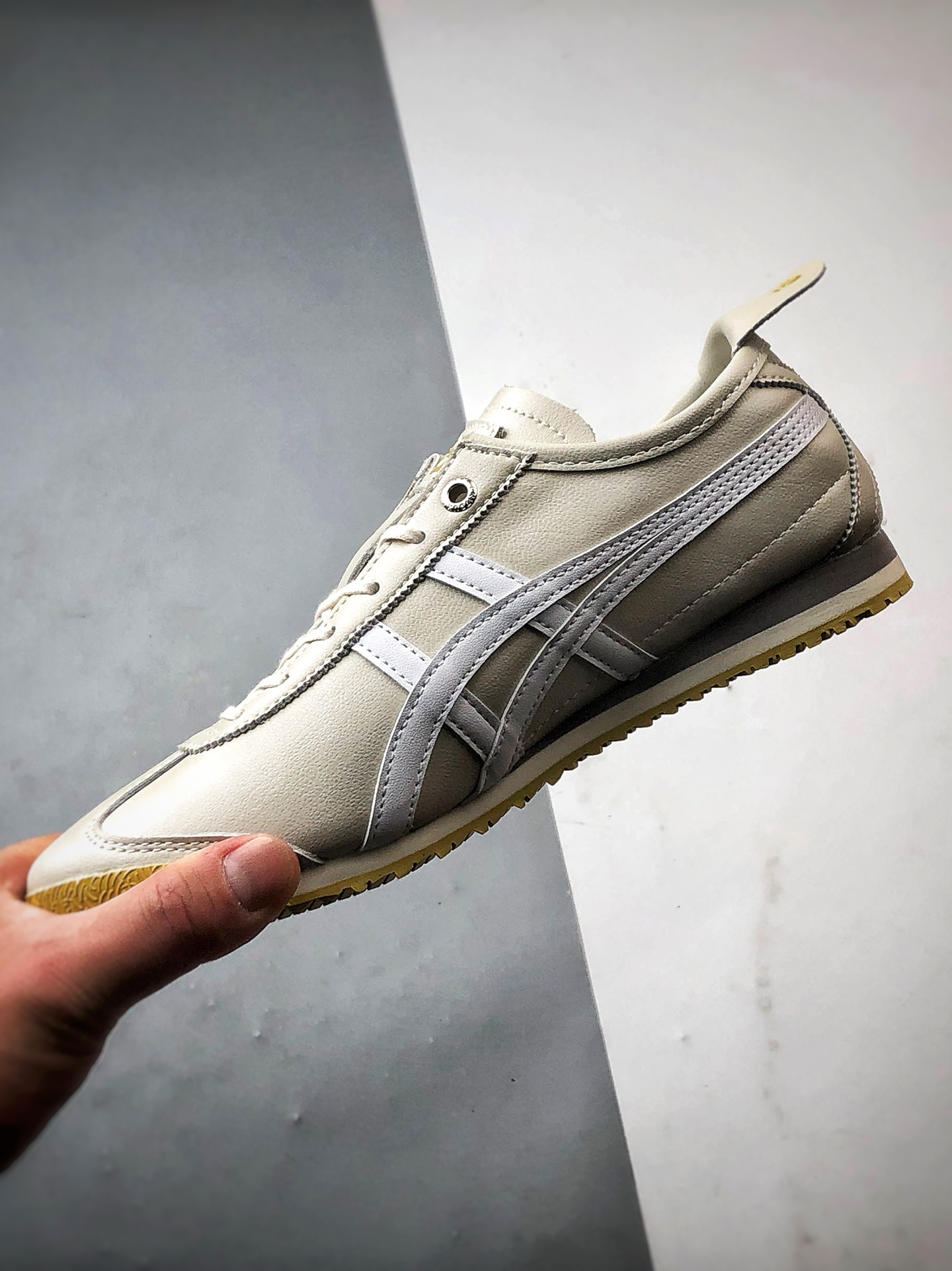 180 Asics 鬼冢虎 Mexico 66 SD 米白色   1183A872-119
