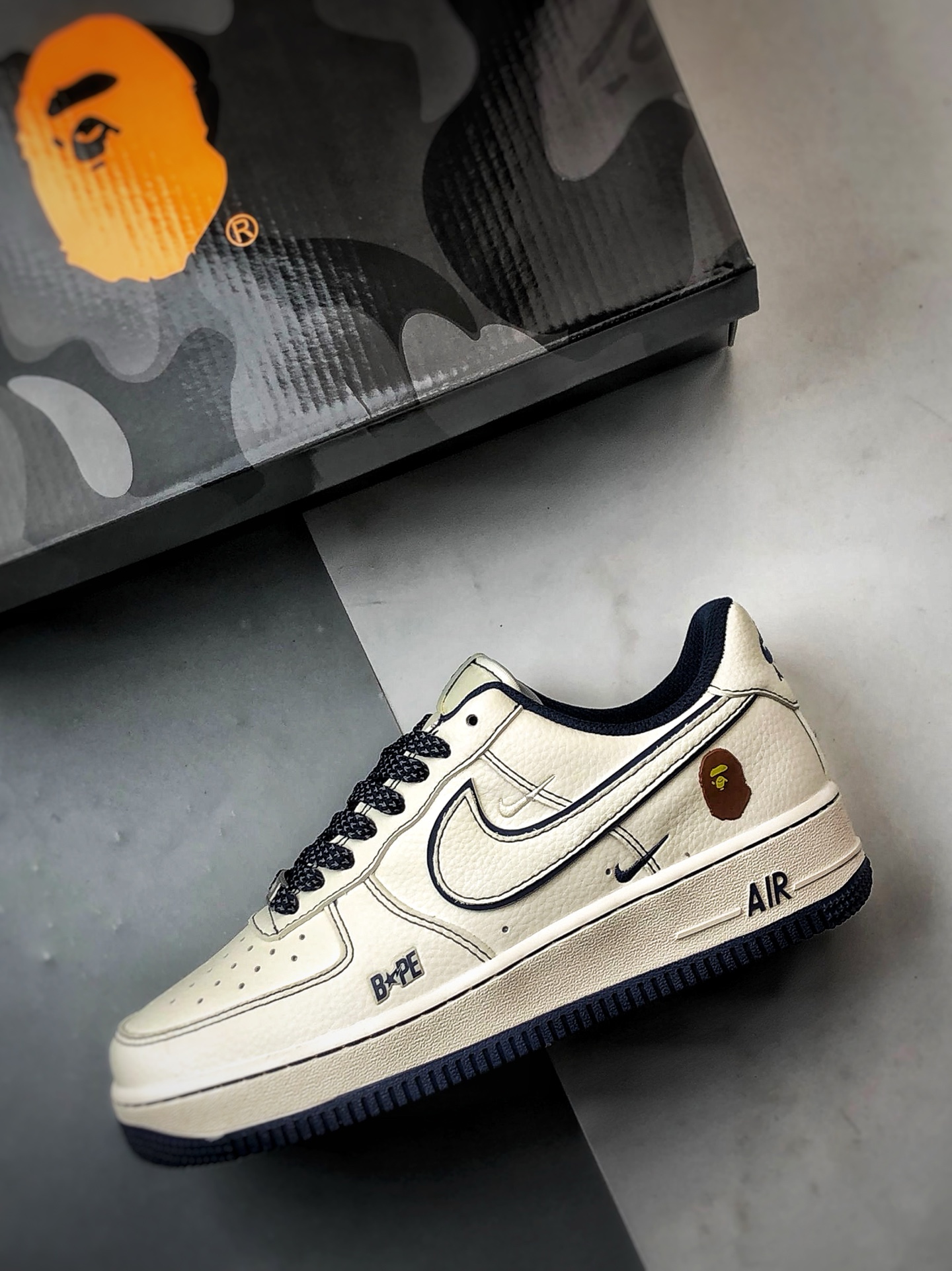 280 Bape x Air Force 1 Low 米白深蓝  HH7518-066