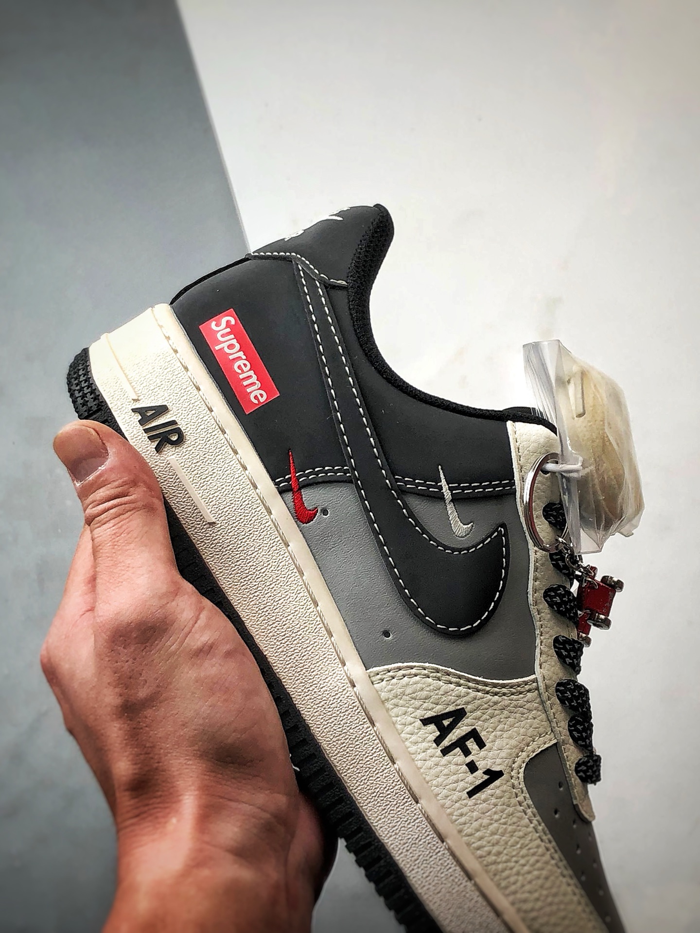280 Sup x Air Force 1 Low 米灰黑反光  HH7518-055