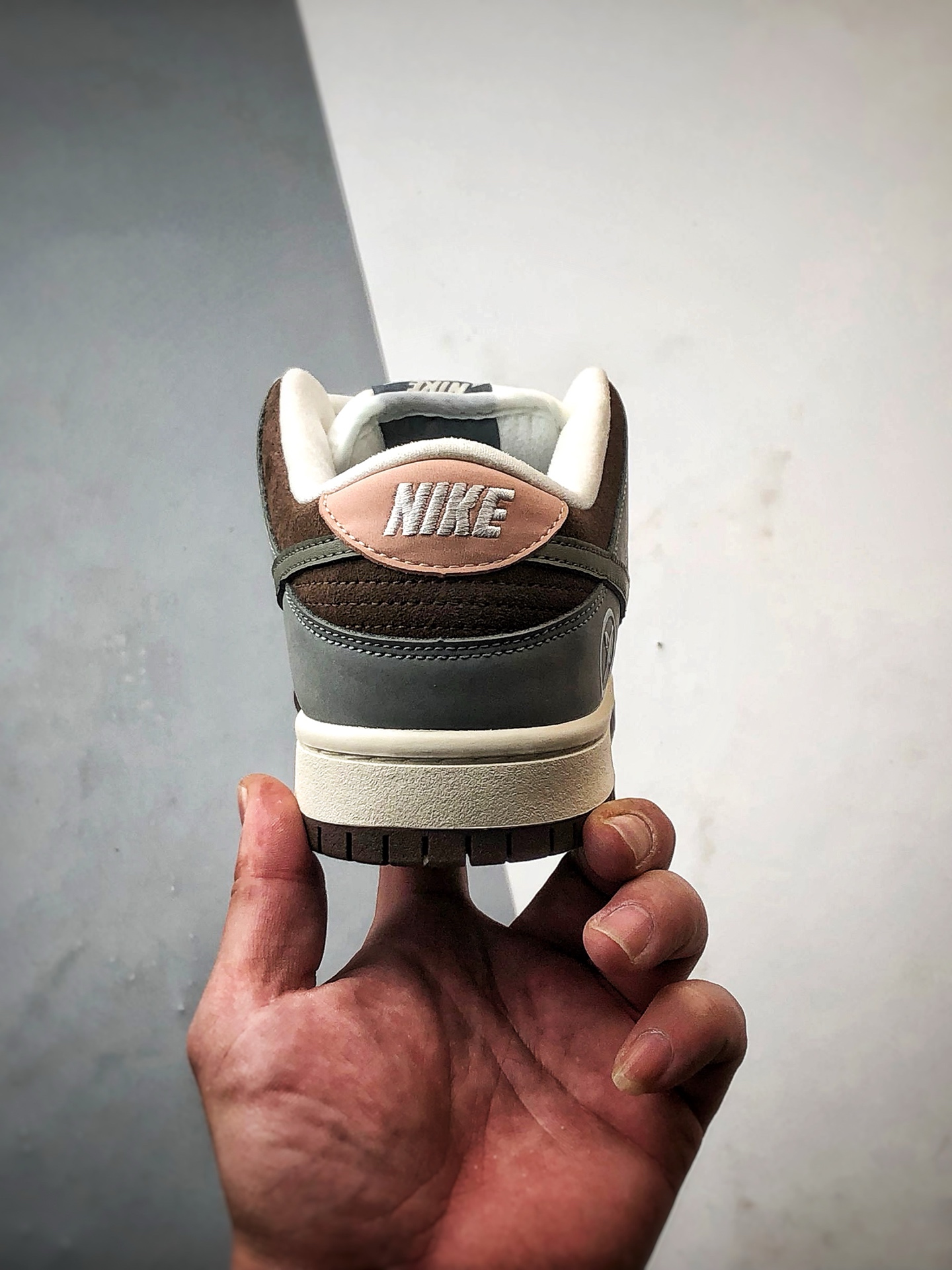 260 Yuto Horigome x NK SB Dunk Low 联名飞羽灰白 低帮休闲运动板鞋   FQ1180-001