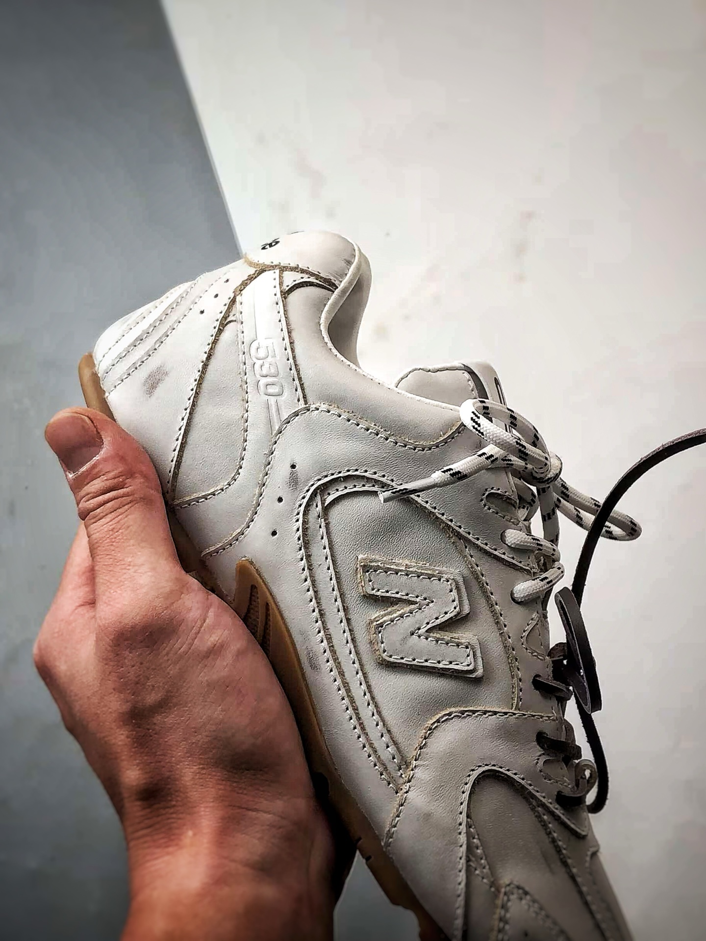 370 MiuMiu/缪缪 x New Balance 530 做旧白棕 联名复古运动休闲阿甘德训鞋 平底鞋