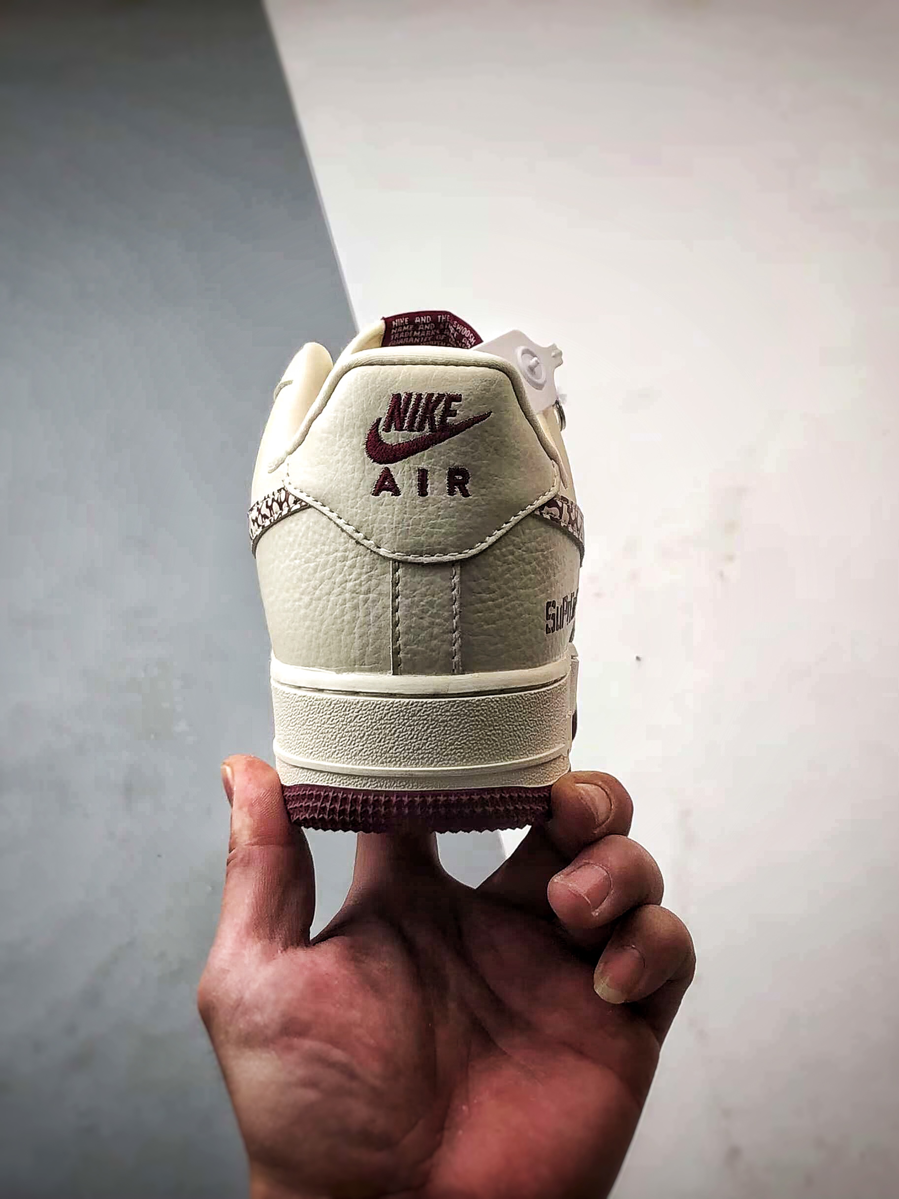 280 Sup x Air Force 1 Low 米白酒红  KK1988-070