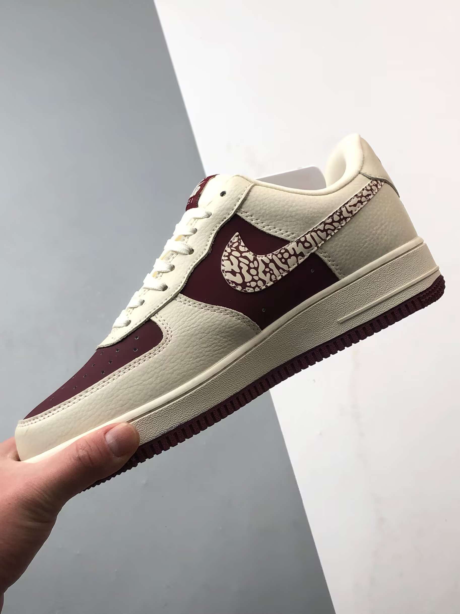280 Sup x Air Force 1 Low 米白酒红  KK1988-070