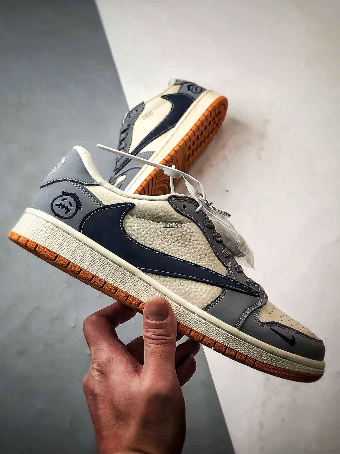 290 Air Jordan 1 Low OG ”高端定制” 鬼脸米灰蓝生胶倒钩   LD2025-005