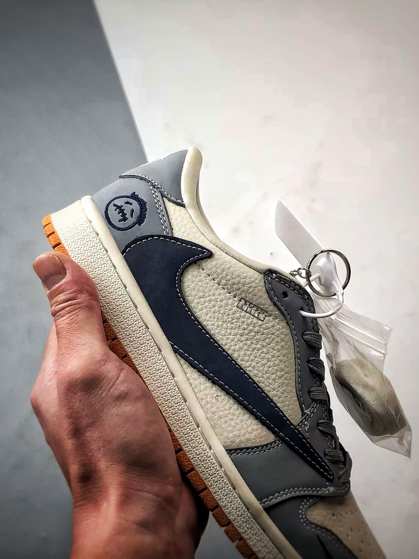 290 Air Jordan 1 Low OG ”高端定制” 鬼脸米灰蓝生胶倒钩   LD2025-005