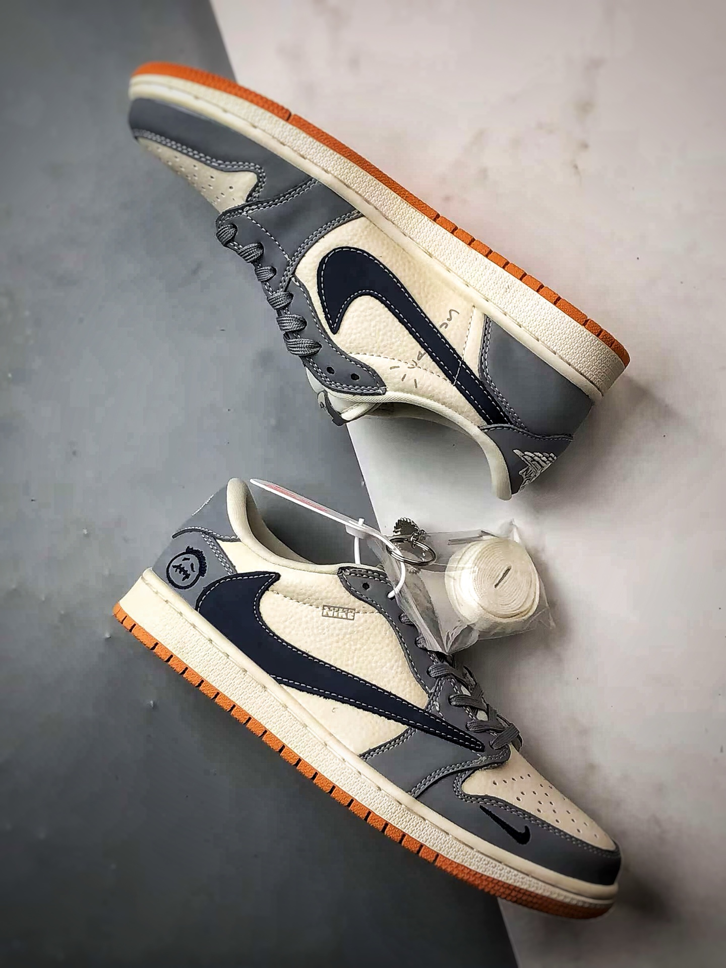 290 Air Jordan 1 Low OG ”高端定制” 鬼脸米灰蓝生胶倒钩   LD2025-005
