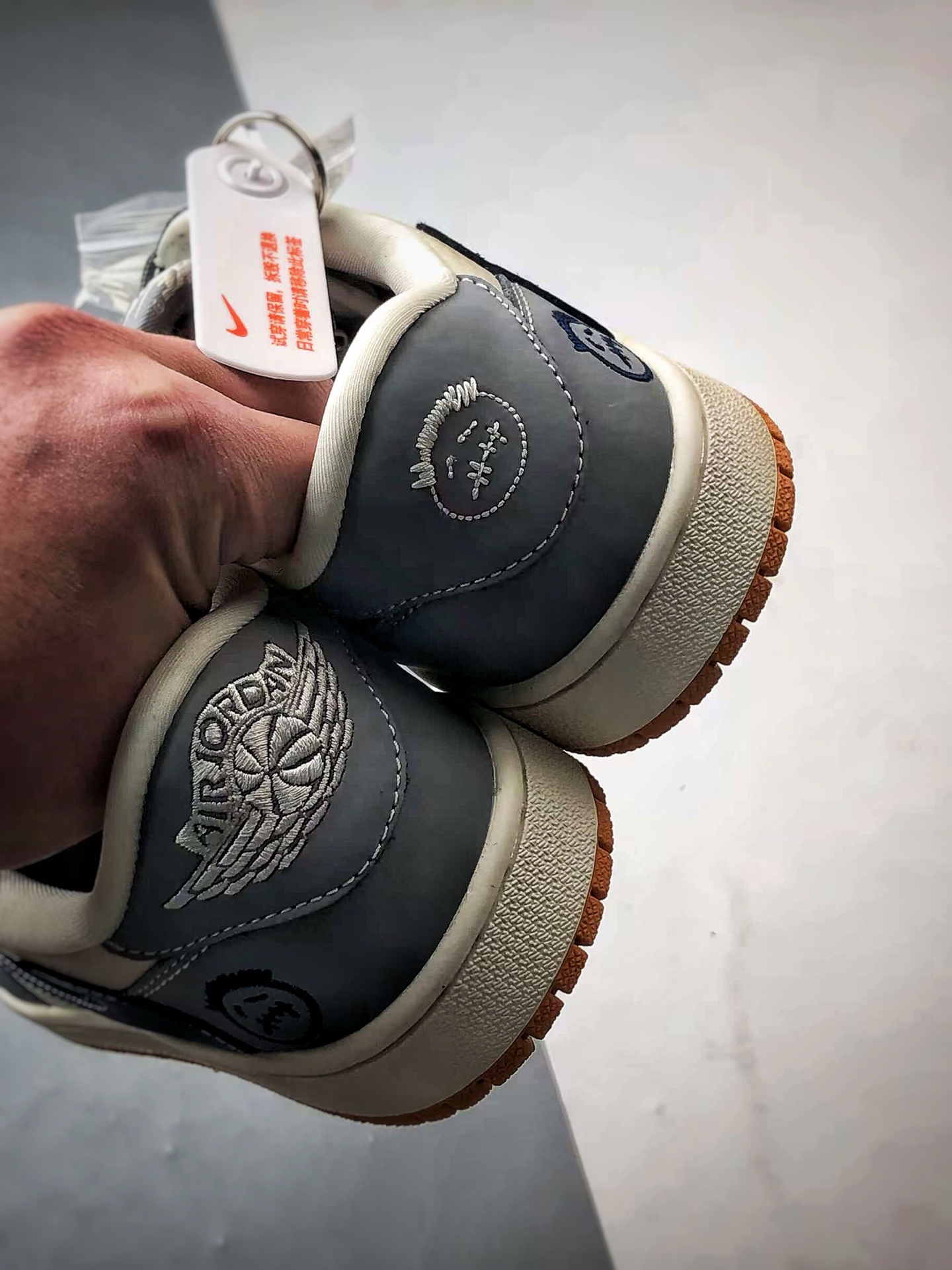 290 Air Jordan 1 Low OG ”高端定制” 鬼脸米灰蓝生胶倒钩   LD2025-005