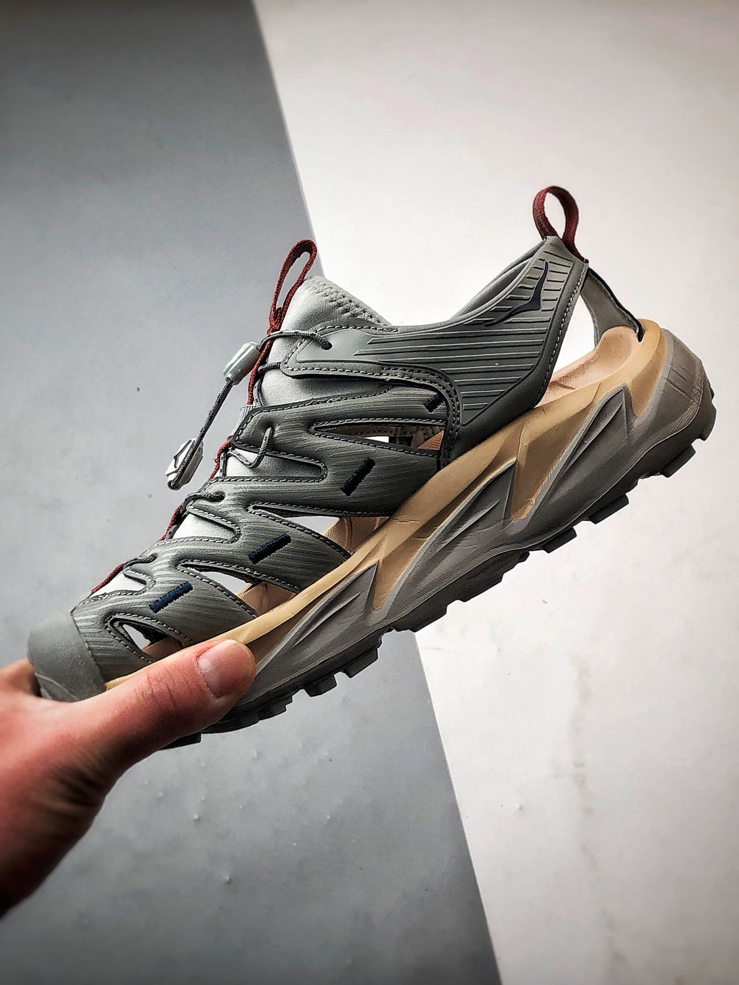 210 Hoka One One Hopara 灰色 霍帕拉休闲户外涉水溯溪凉鞋  1123112-LSSD