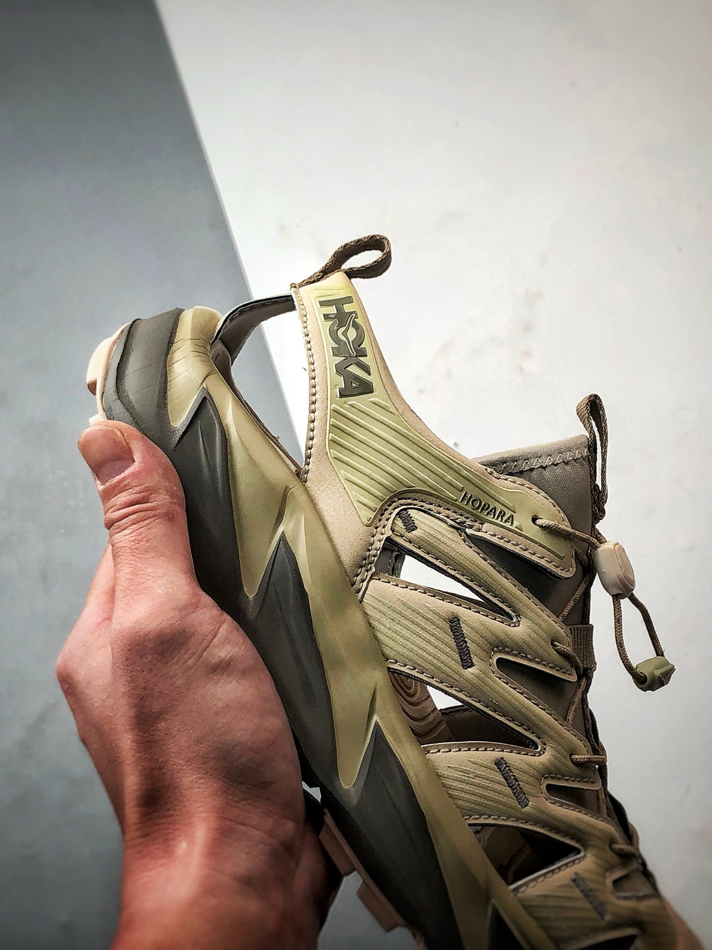 210 Hoka One One Hopara 流沙色 霍帕拉休闲户外涉水溯溪凉鞋  1123112-SSDD