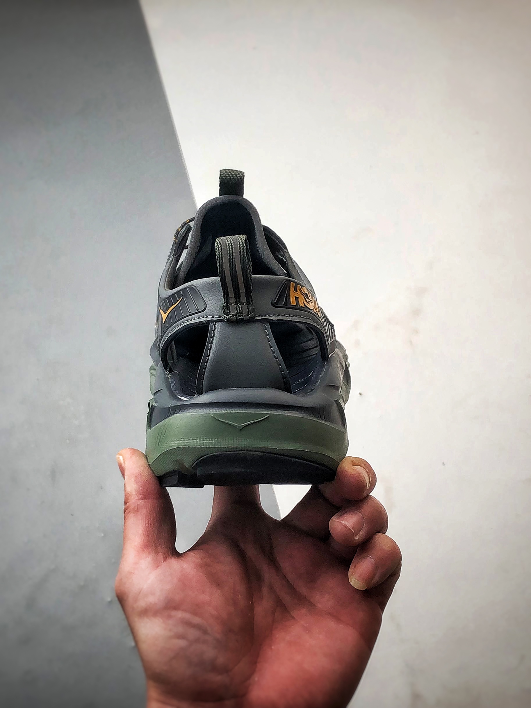 210 Hoka One One Hopara 墨绿色 霍帕拉休闲户外涉水溯溪凉鞋  1106534-CTHY