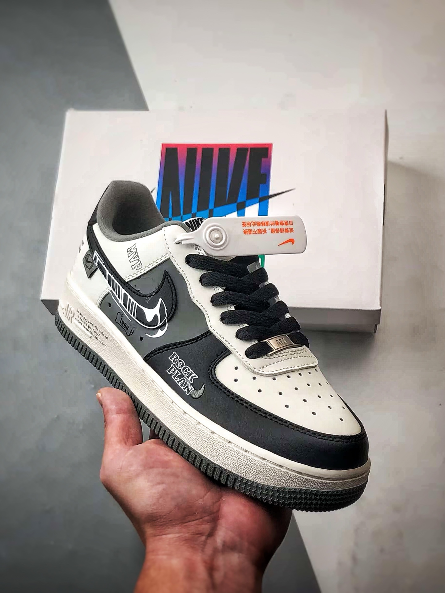 280 Air Force 1 '07 Low 50美分白黑灰涂鸦   DB3301-660