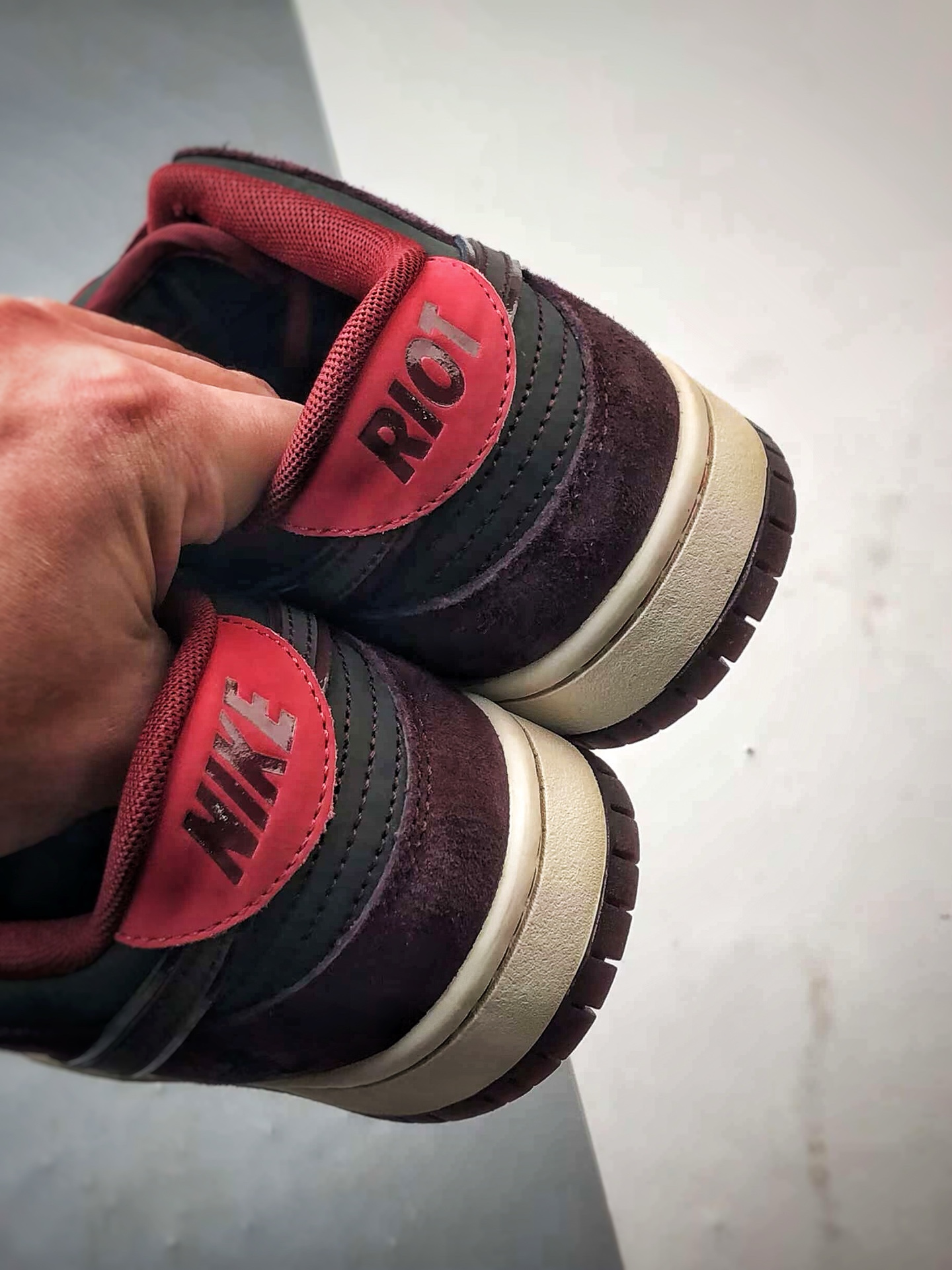 260 Riot Skateshop x NK SB Dunk Low 联名棕红 低帮休闲运动板鞋   FZ1289-200