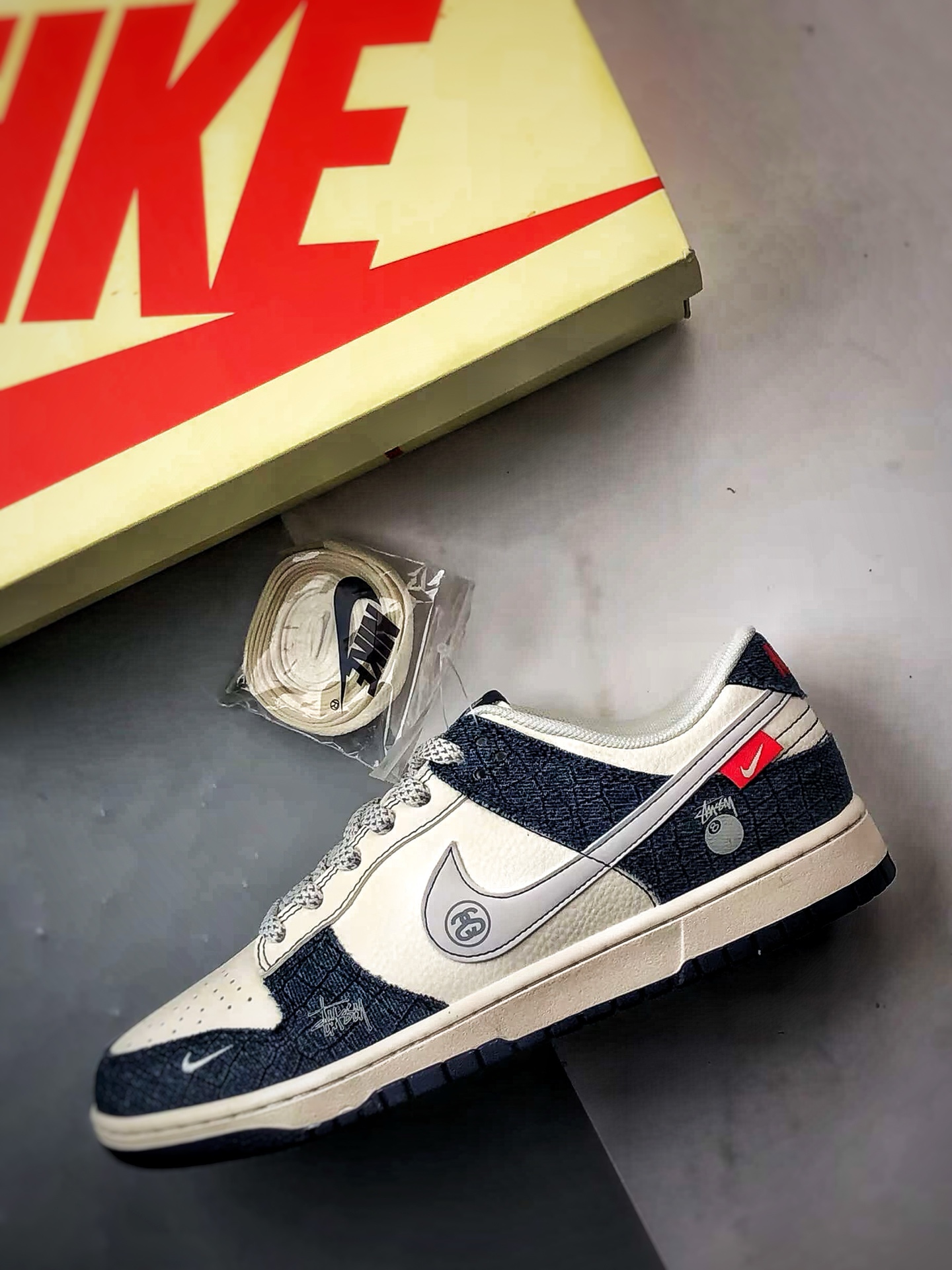 290 NK Dunk Low Retro ”DIY高端定制” 斯图西白蓝牛仔布 低帮休闲运动板鞋   ZH2598-268