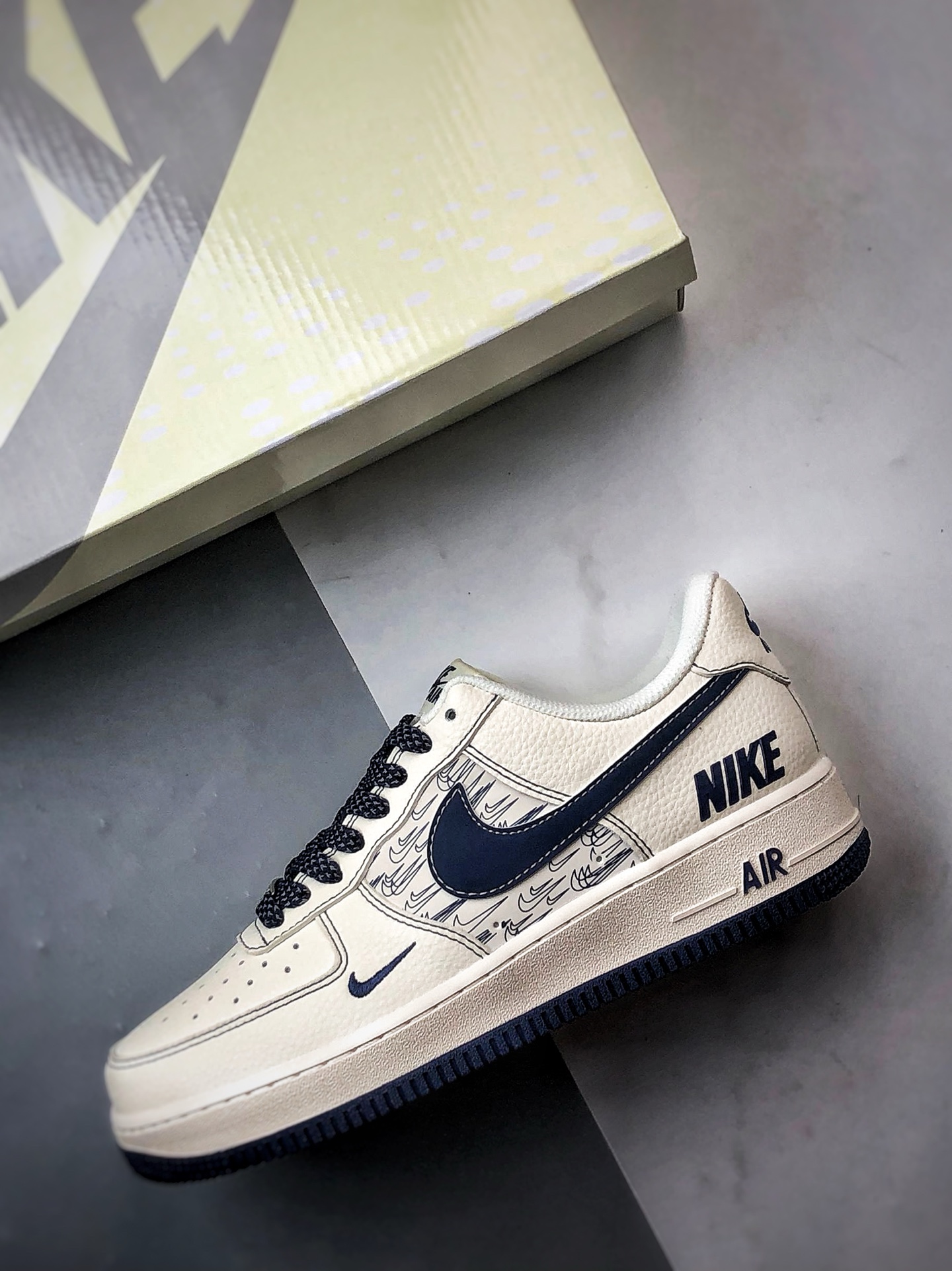280 Air Force 1 '07 Low 米白深蓝反光   HH7518-069