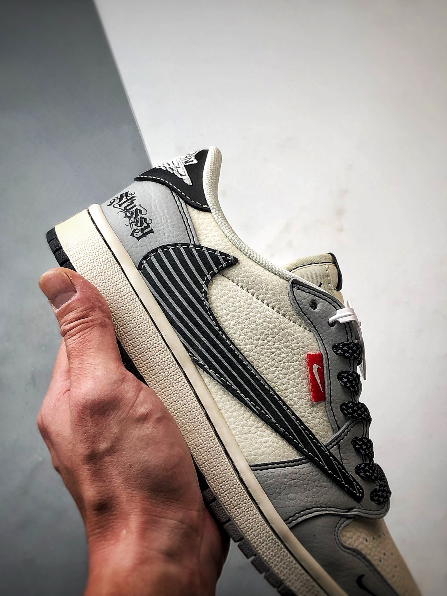 290 Air Jordan 1 Low OG ”高端定制” 斯图西白灰黑条纹倒钩 JJ2508-550