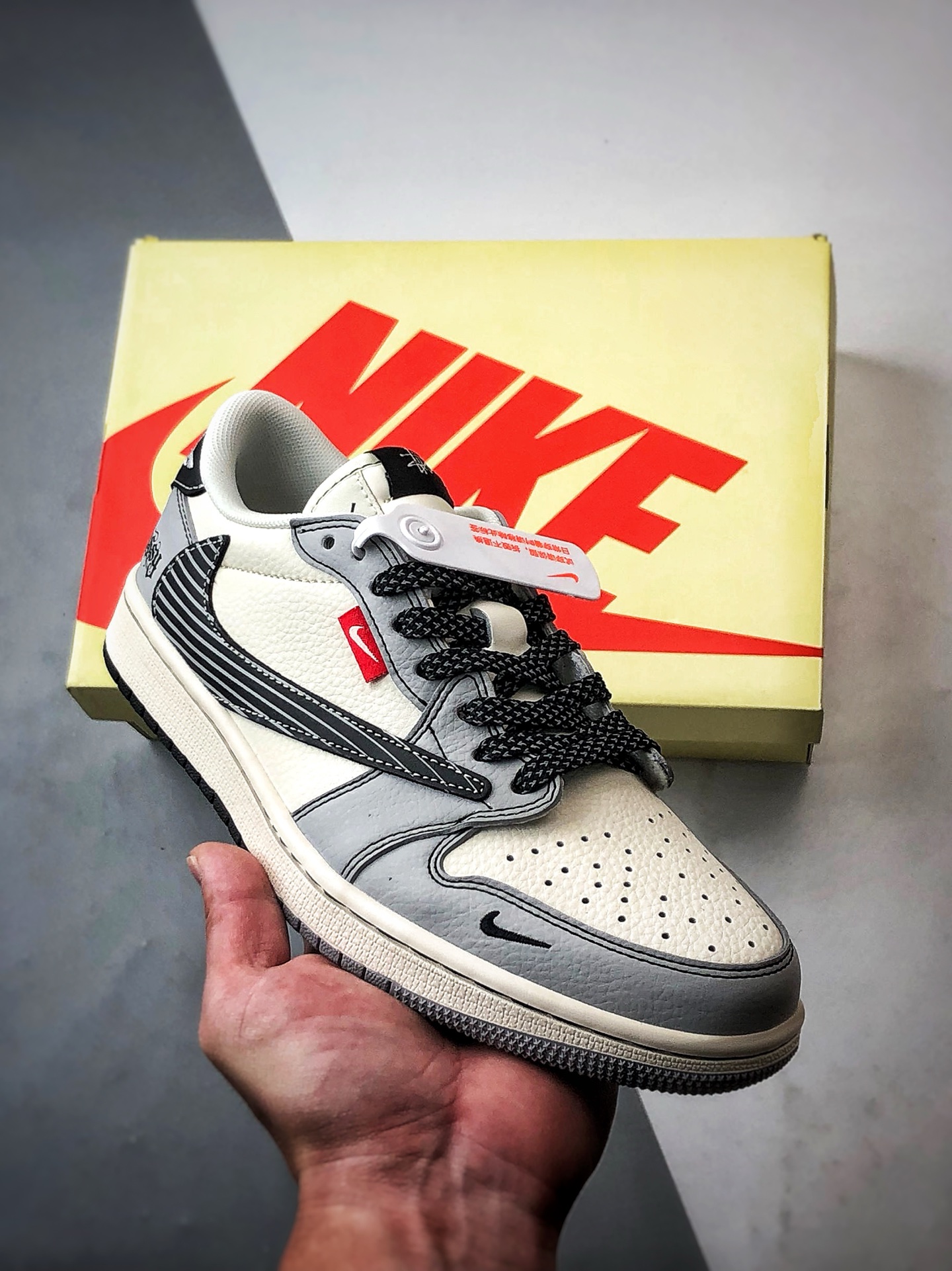 290 Air Jordan 1 Low OG ”高端定制” 斯图西白灰黑条纹倒钩 JJ2508-550