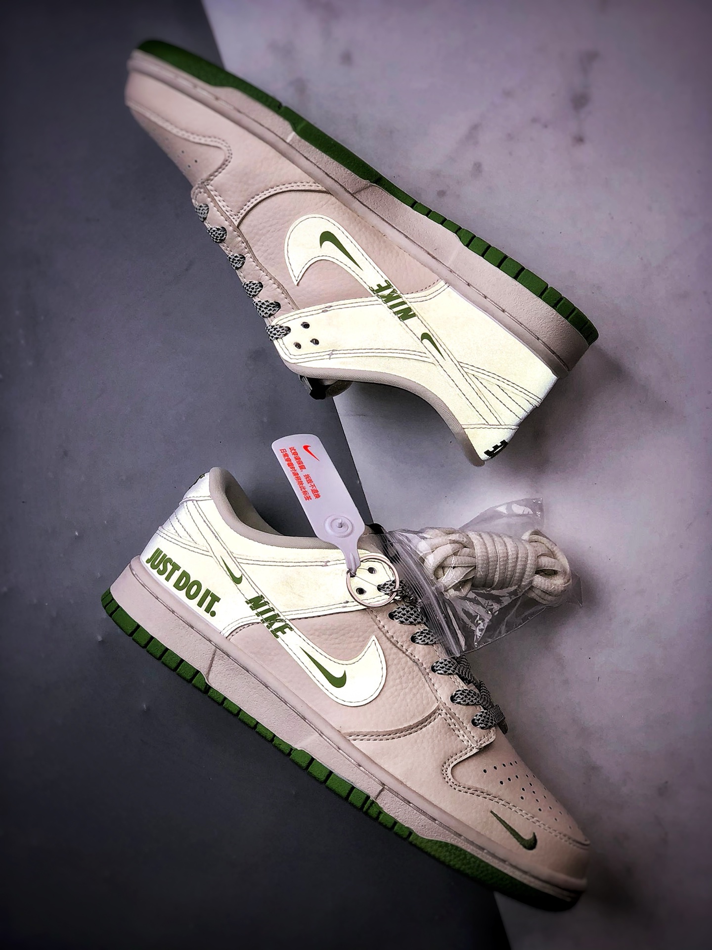 290 NK Dunk Low Retro ”DIY高端定制” 米白绿印字反光 低帮休闲运动板鞋   KK1333-042