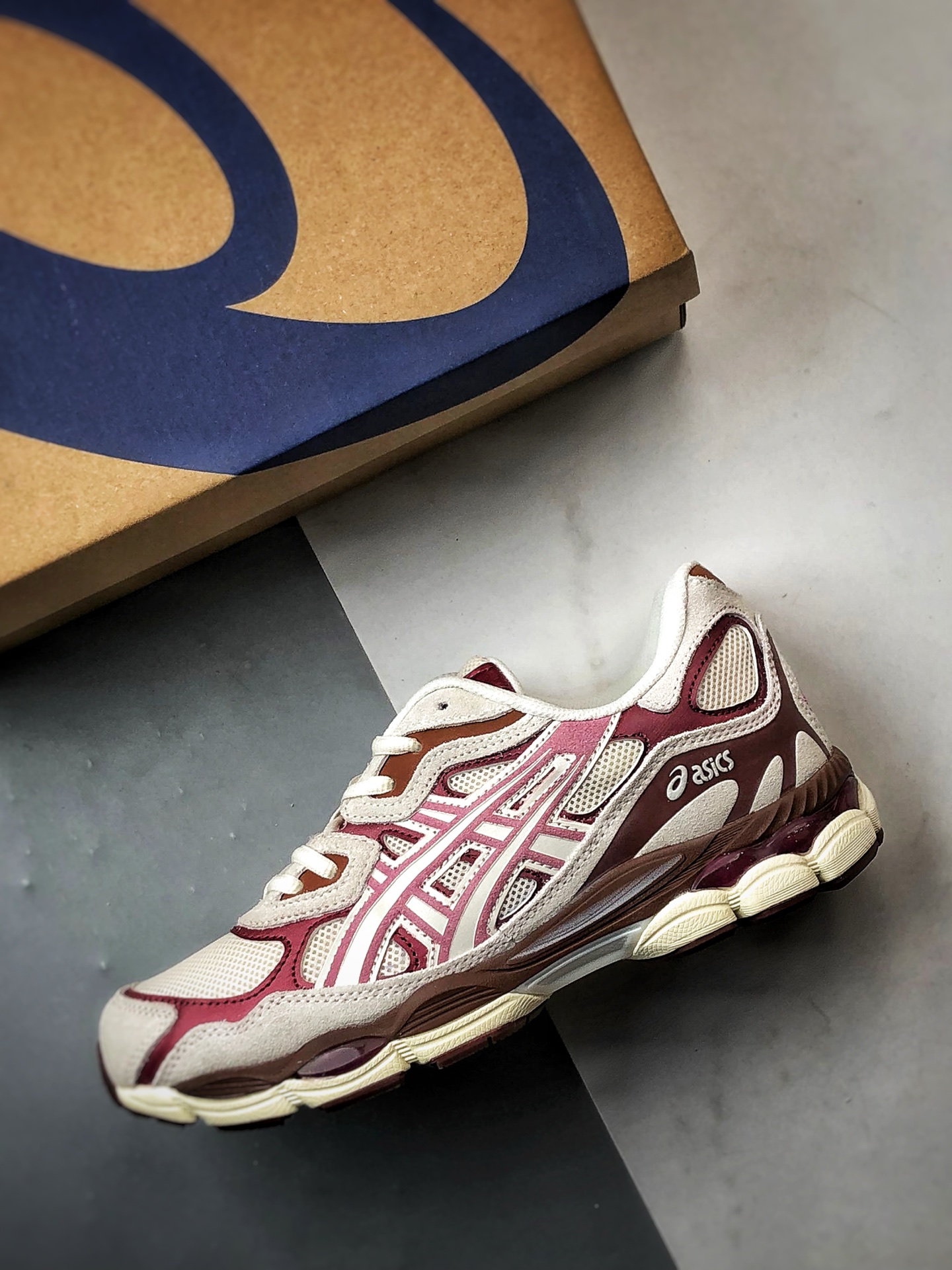 220 Asics Gel-NYC 复古单品 甜粉色 亚瑟士新款厚底街头运动休闲鞋