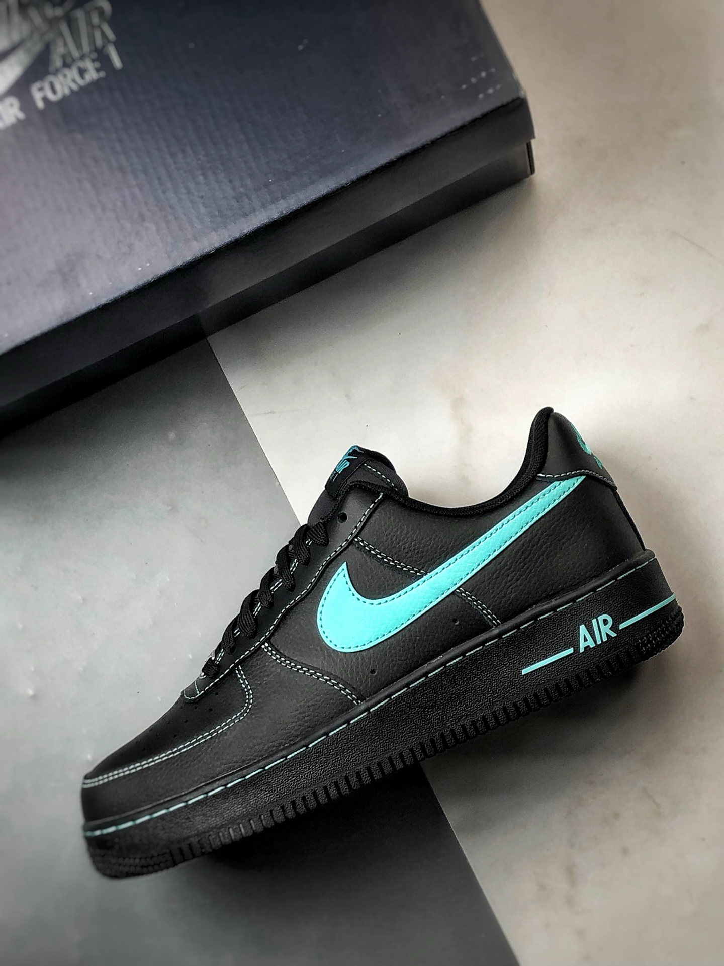 190 Air Force 1 '07 Low 黑色极光绿  HQ2037-002