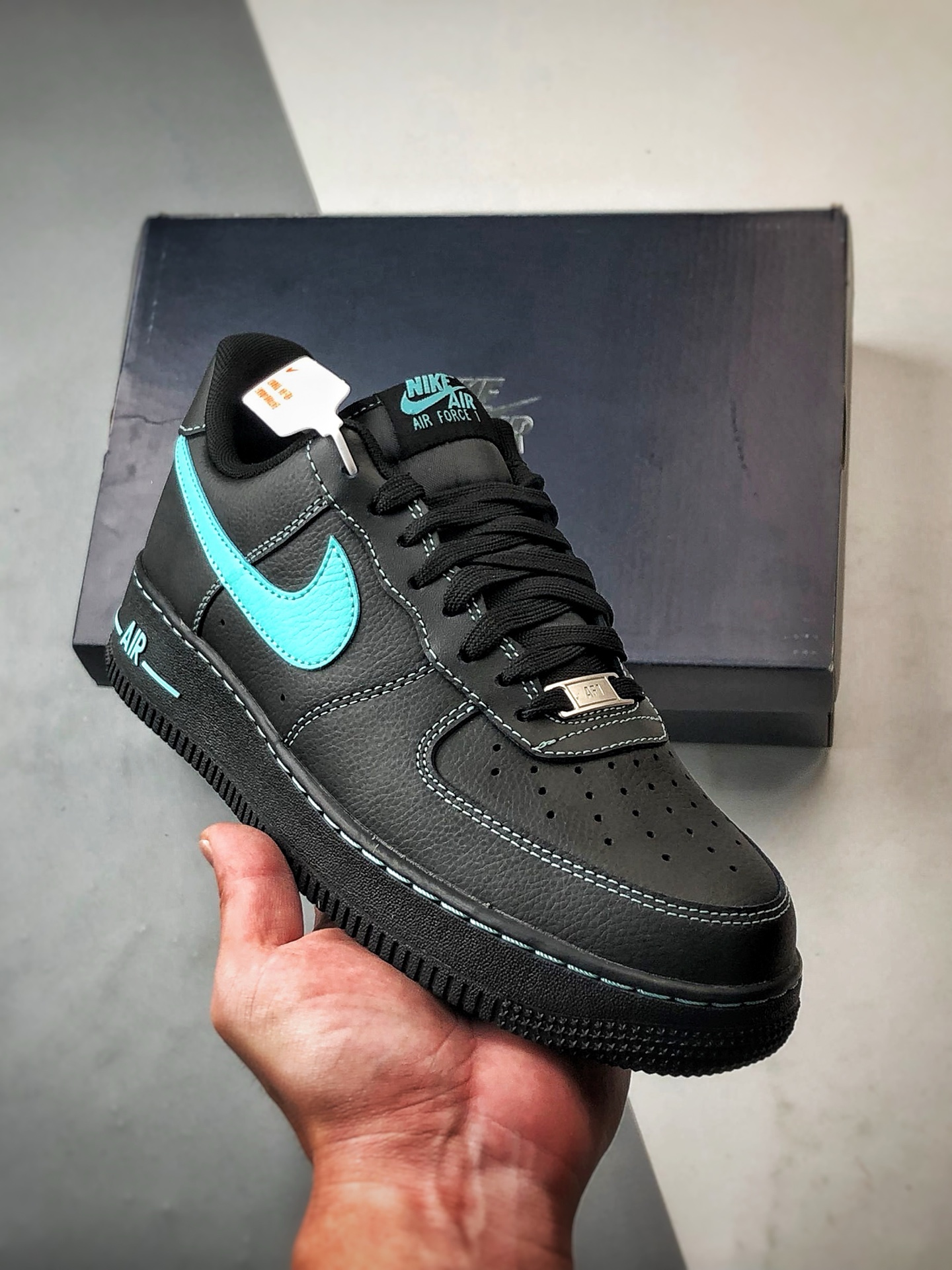 190 Air Force 1 '07 Low 黑色极光绿  HQ2037-002