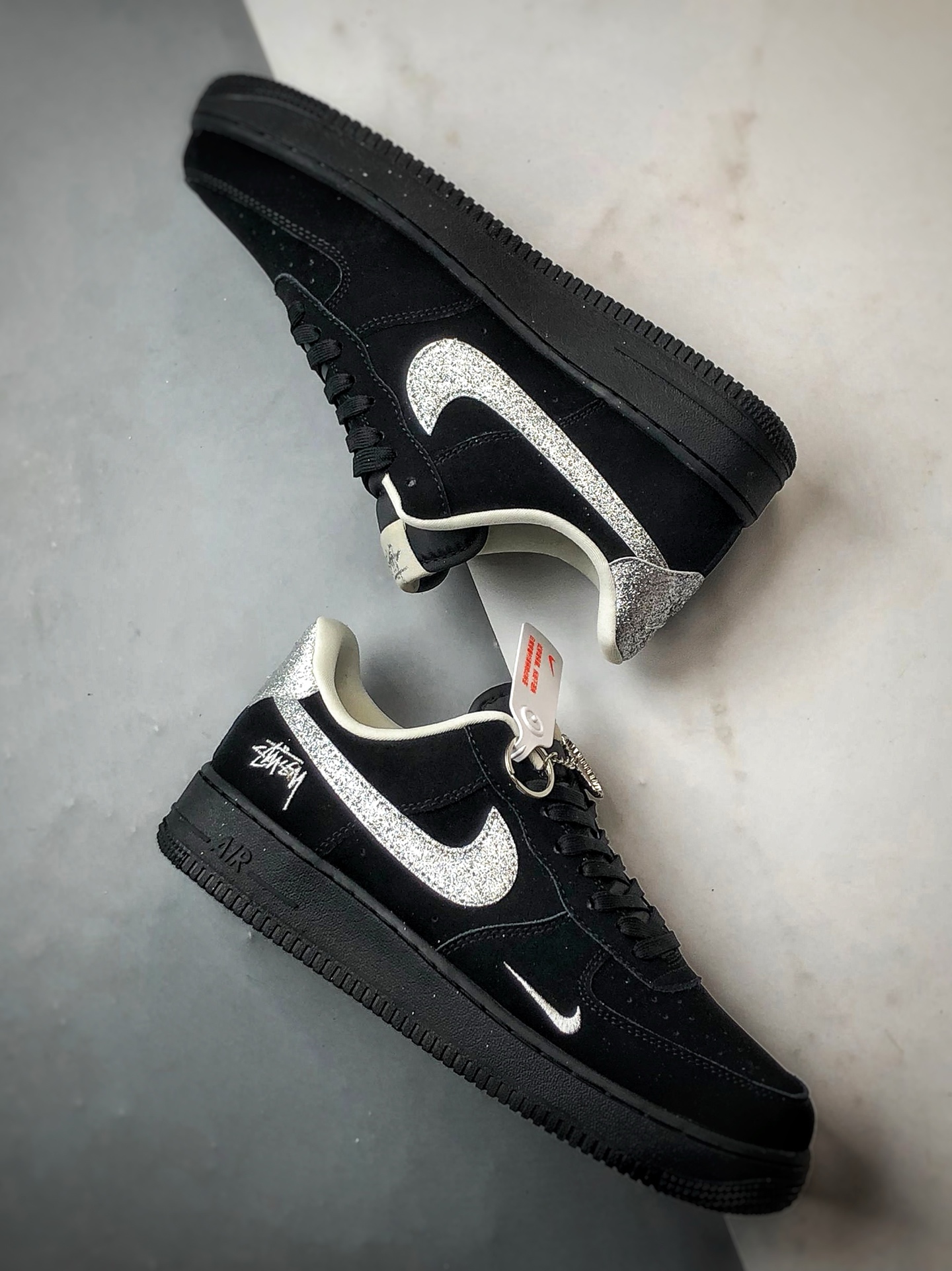 280 Stussy x Air Force 1 Low 黑色银钻钩   DF0188-043