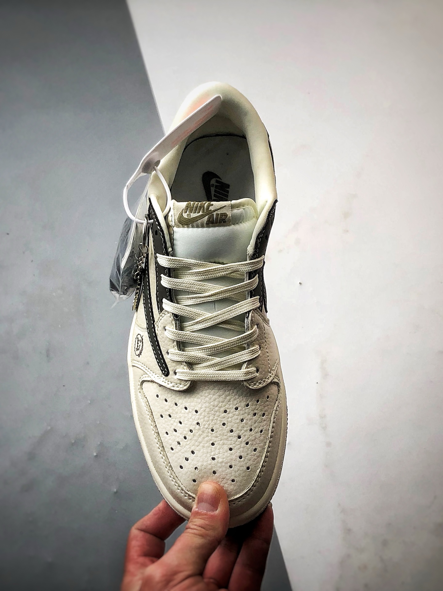 290 Air Jordan 1 Low OG ”高端定制” 迪奥米白灰绿倒钩  LD2025-006