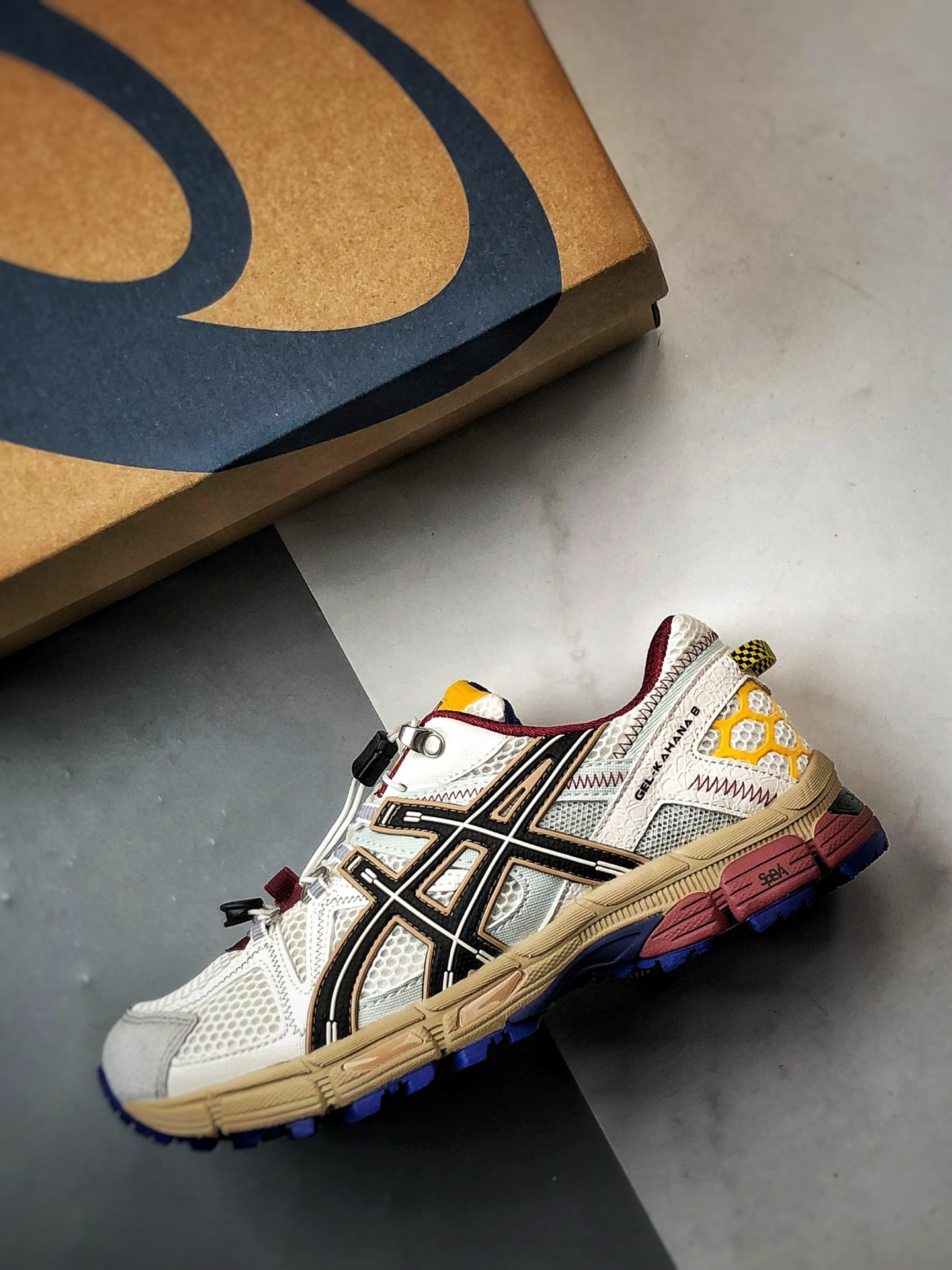 180 Asics Gel-Kahana 8 白黑红 亚瑟士经典户外跑鞋 1011B828-100