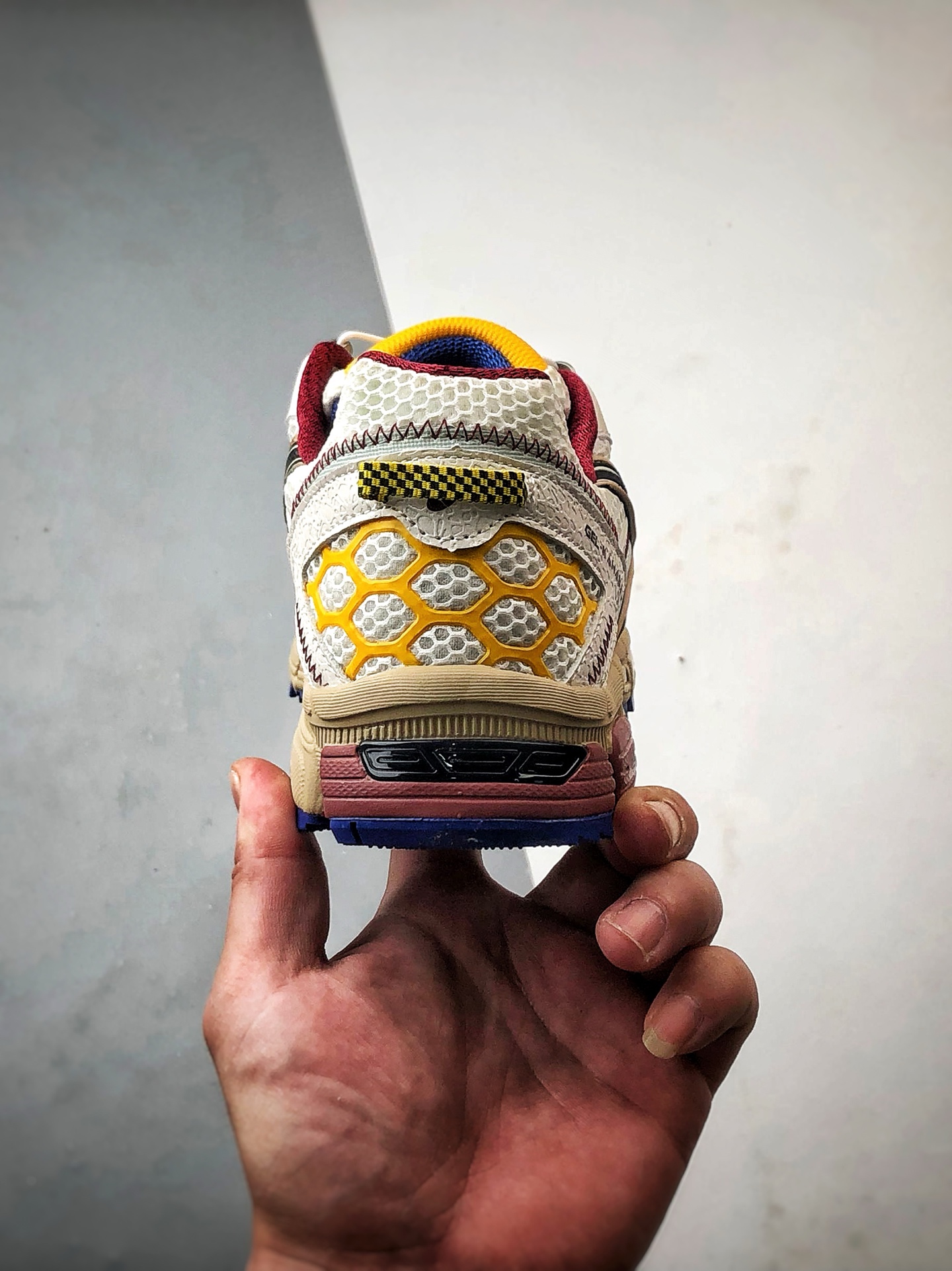 180 Asics Gel-Kahana 8 白黑红 亚瑟士经典户外跑鞋 1011B828-100