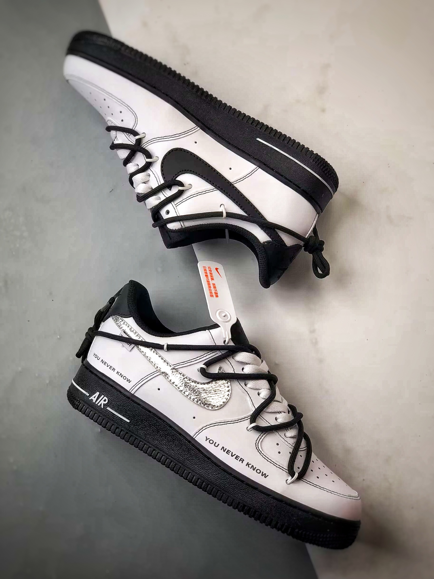 260 定制球鞋Air Force 1 Low 破斧沉舟 白黑银钩解构 经典休闲运动板鞋 ZH0316-066