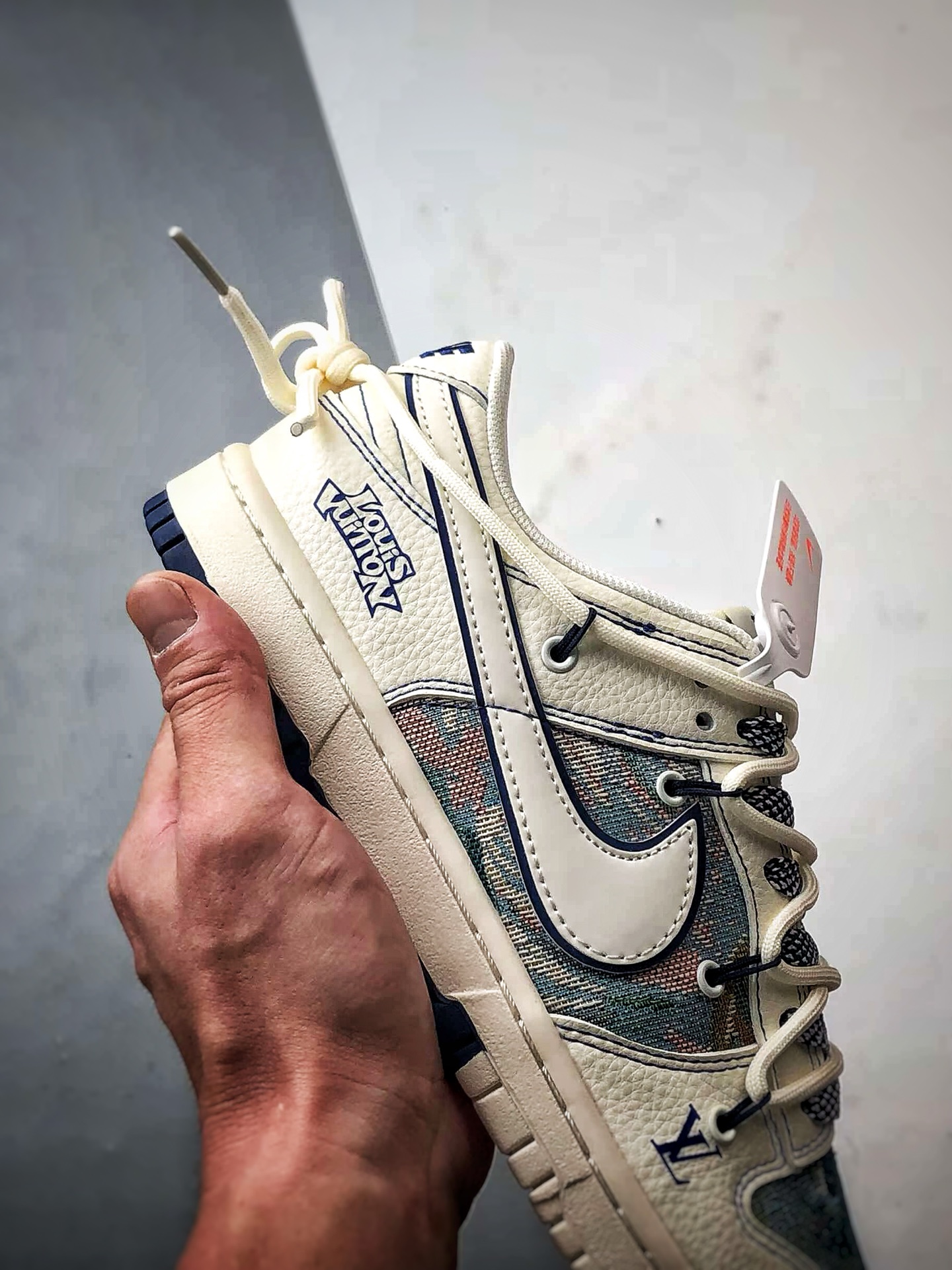 NK Dunk Low Retro ”DIY高端定制” LV米白油画解构绑带 低帮休闲运动板鞋 DM6868-077