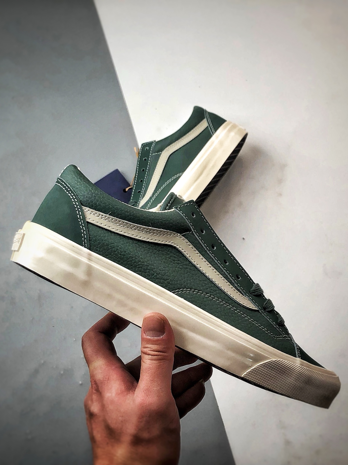 Vans Premium Old Skool 36 绿色 万斯官方 高端全皮质复古休闲板鞋 VN000D57FRS