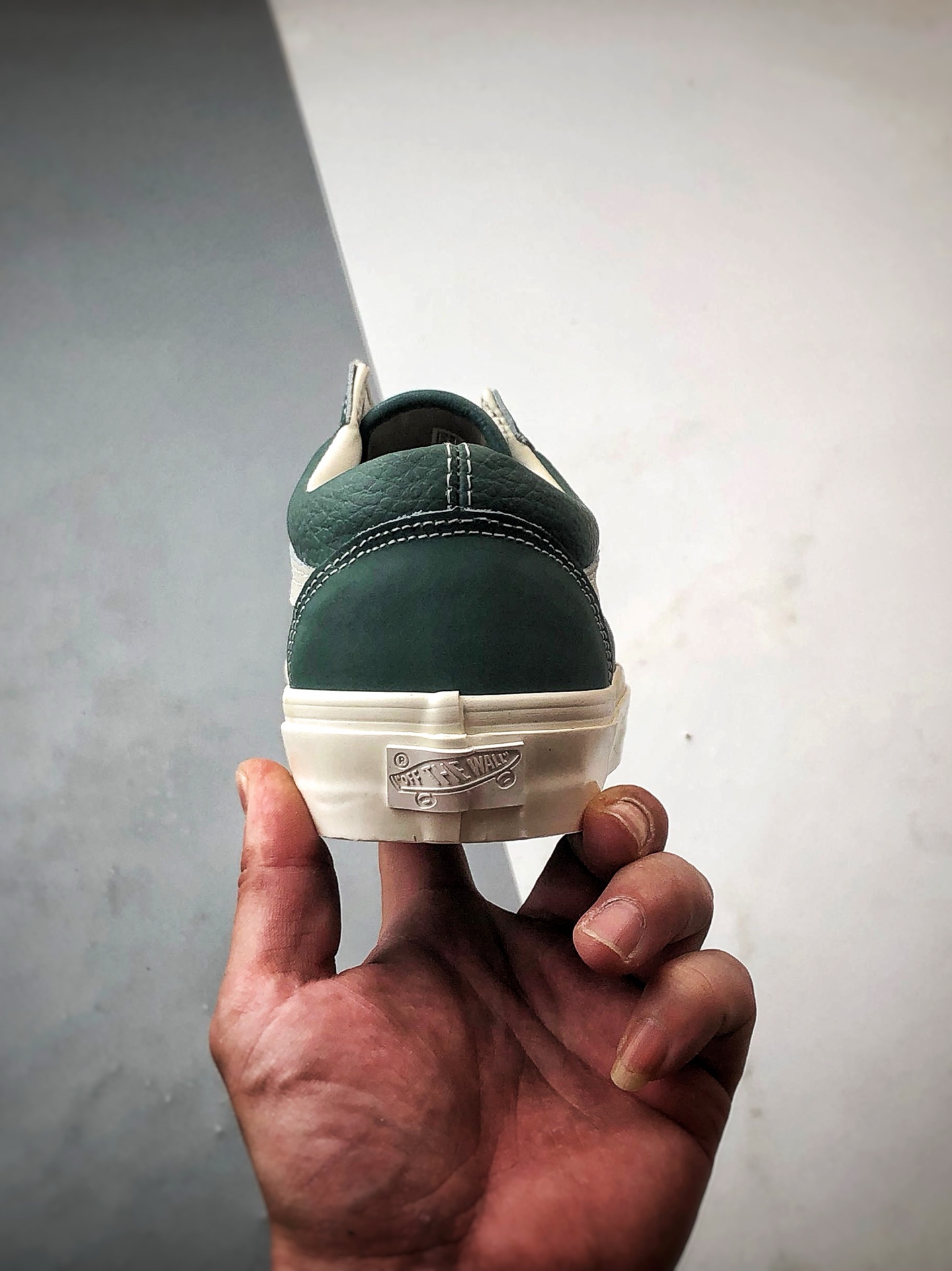 Vans Premium Old Skool 36 绿色 万斯官方 高端全皮质复古休闲板鞋 VN000D57FRS