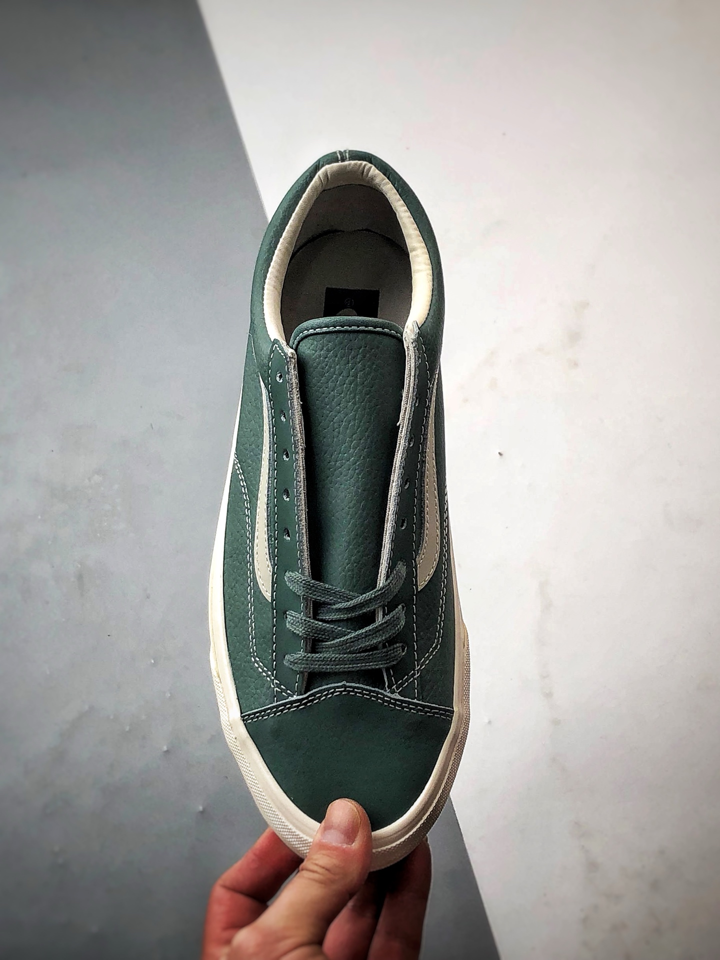 Vans Premium Old Skool 36 绿色 万斯官方 高端全皮质复古休闲板鞋 VN000D57FRS