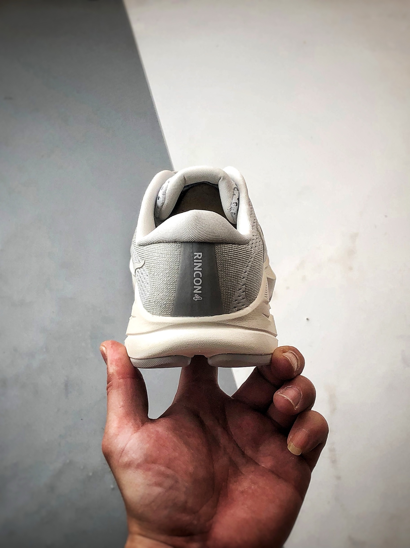 220 Hoka One One Rincon 4 灰白 林康4代公路休闲跑步鞋 1155130-SSTC