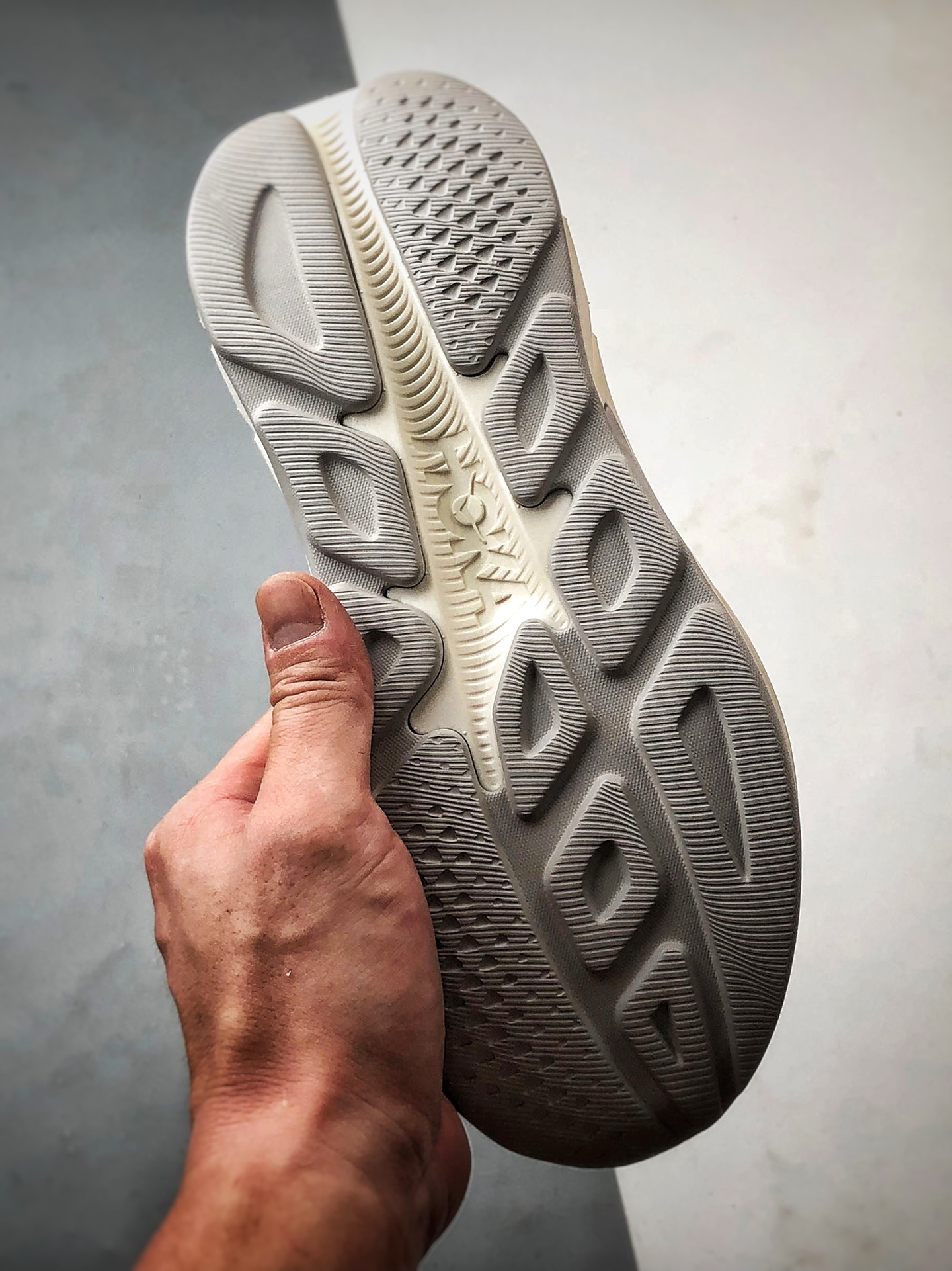 220 Hoka One One Rincon 4 灰白 林康4代公路休闲跑步鞋 1155130-SSTC