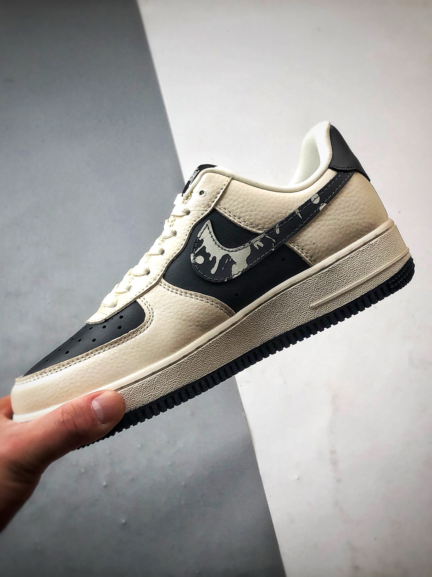 Stussy x Air Force 1 Low 米白深灰 DF0188-042