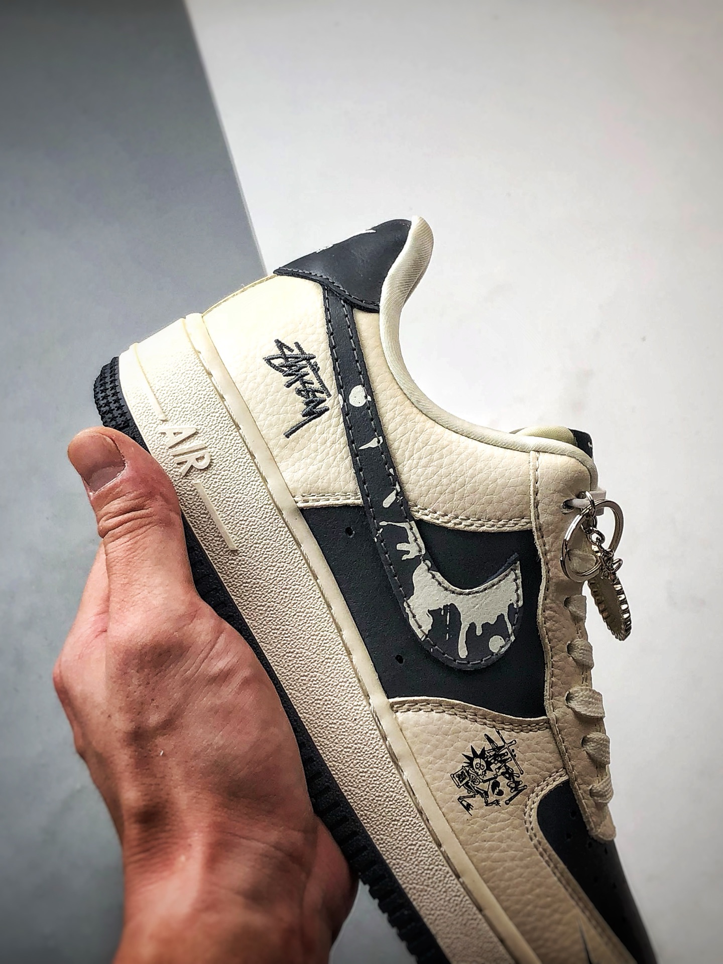 Stussy x Air Force 1 Low 米白深灰 DF0188-042