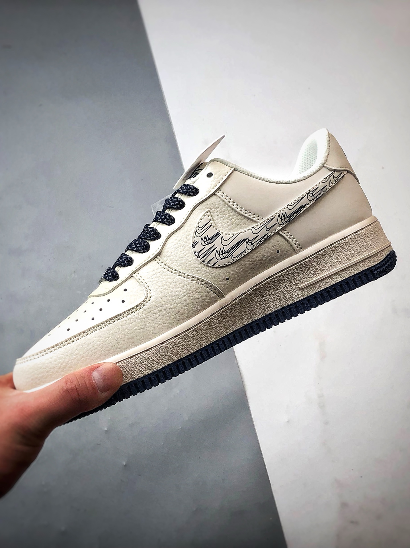 260 Air Force 1 '07 Low 米白藏蓝反光 HH7518-047