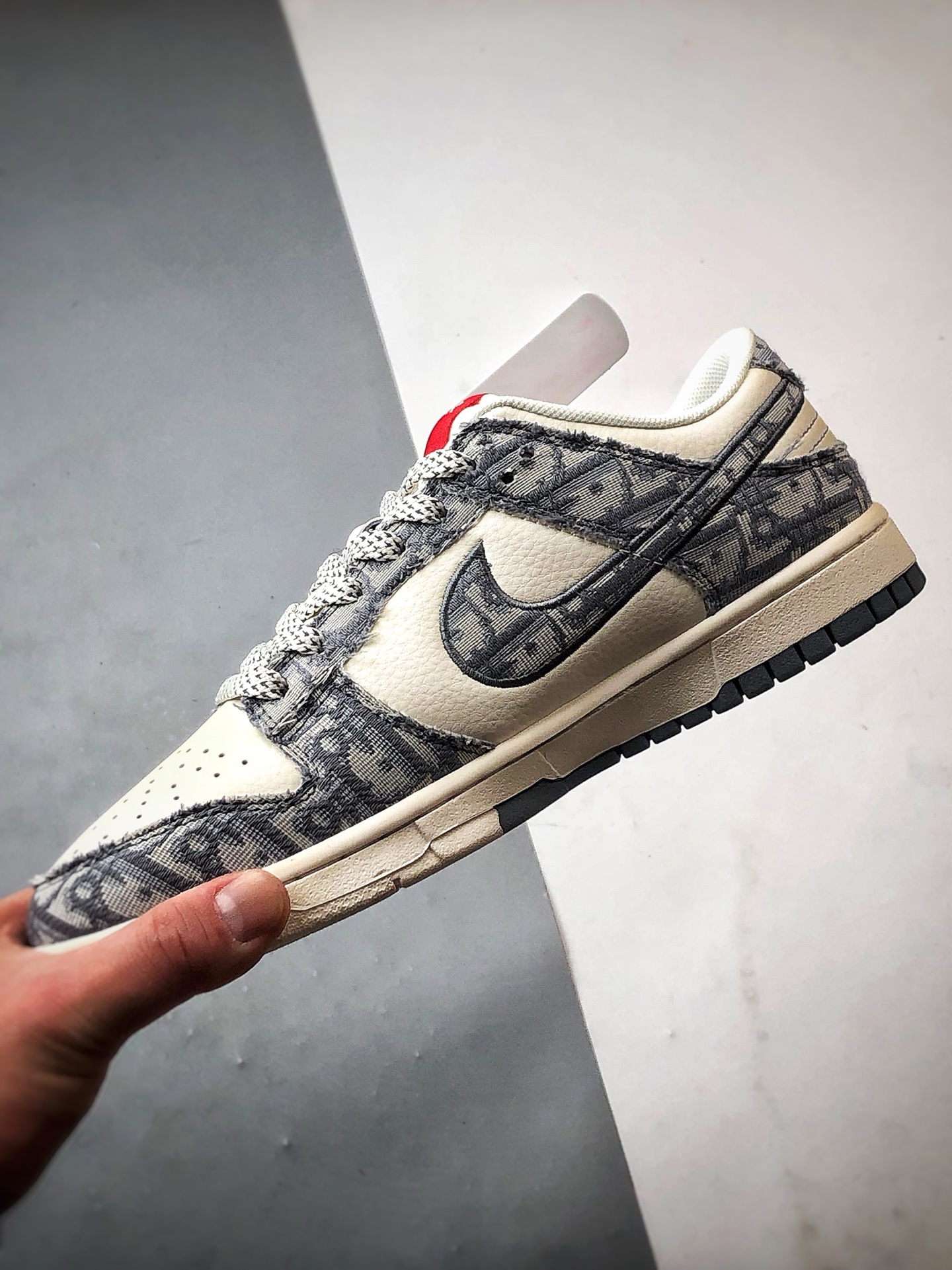 NK Dunk Low Retro ”DIY高端定制” 迪奥米白灰牛仔布 低帮休闲运动板鞋 SJ2558-013