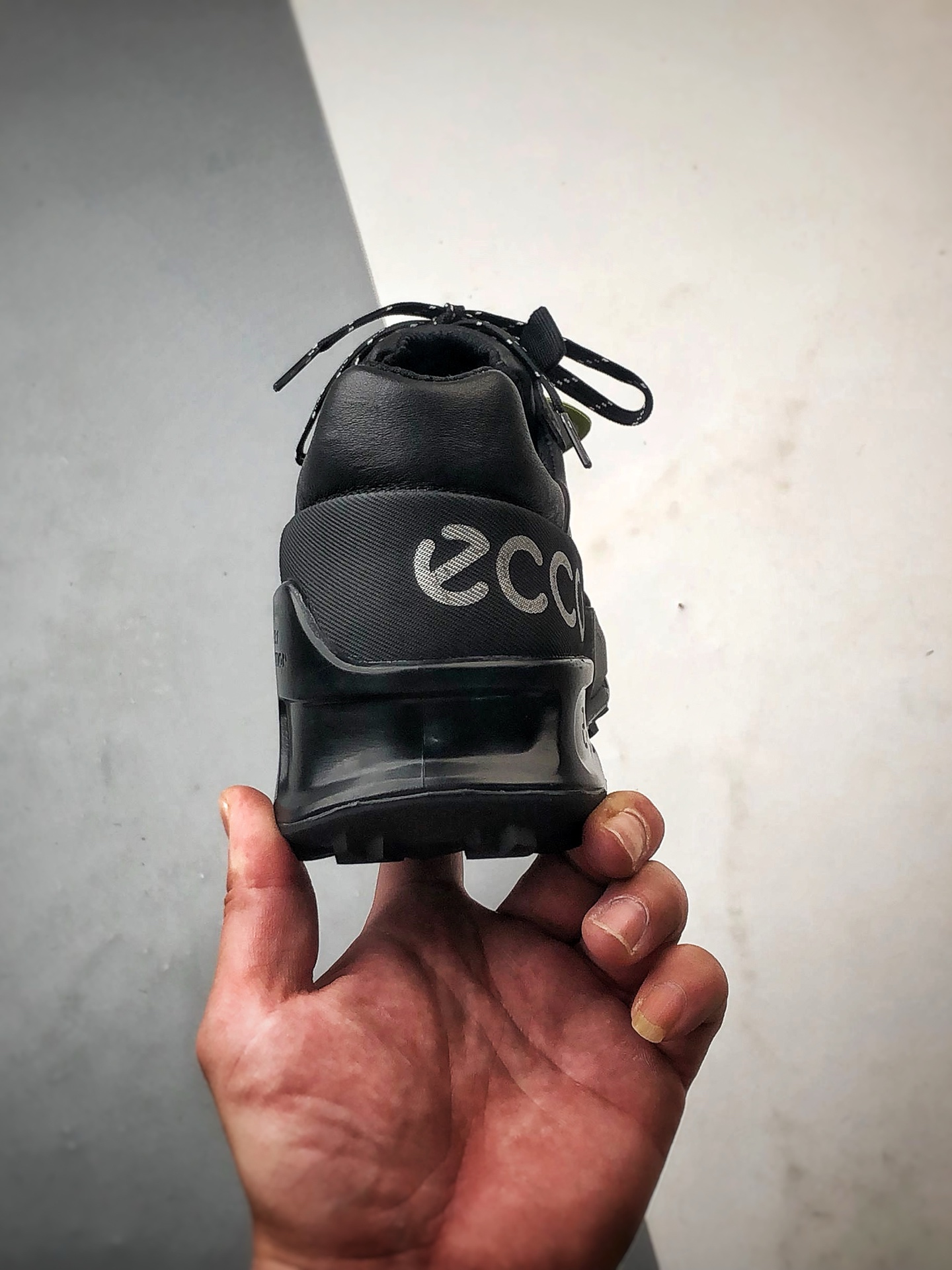240 Ecco/爱步 健步B系列新款 高尔夫透气防滑运动跑步鞋