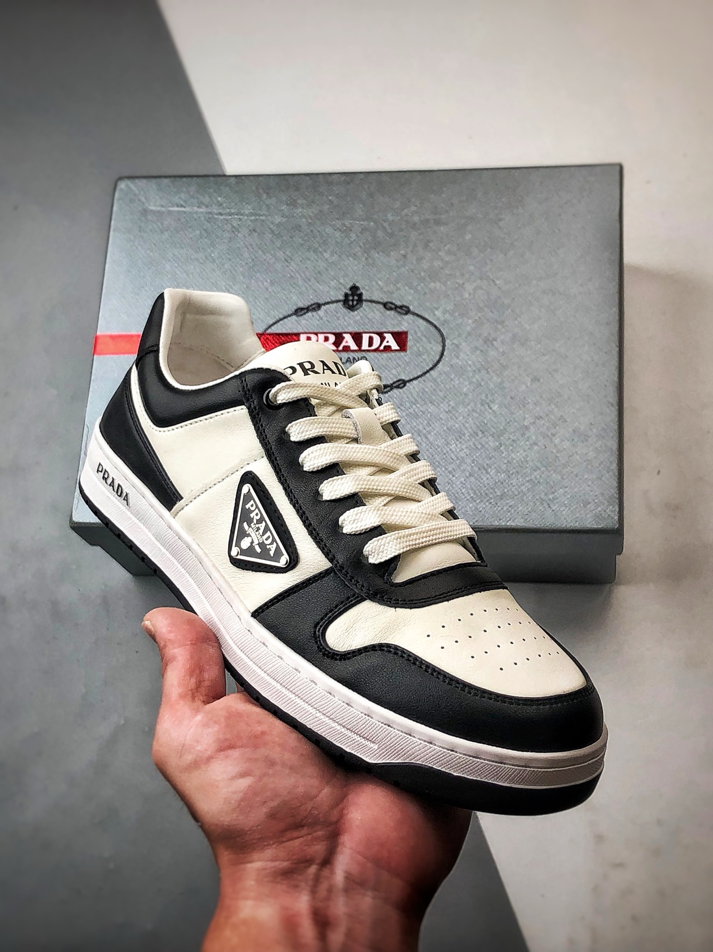Prada/普拉达 马龙同款低帮运动休闲板鞋