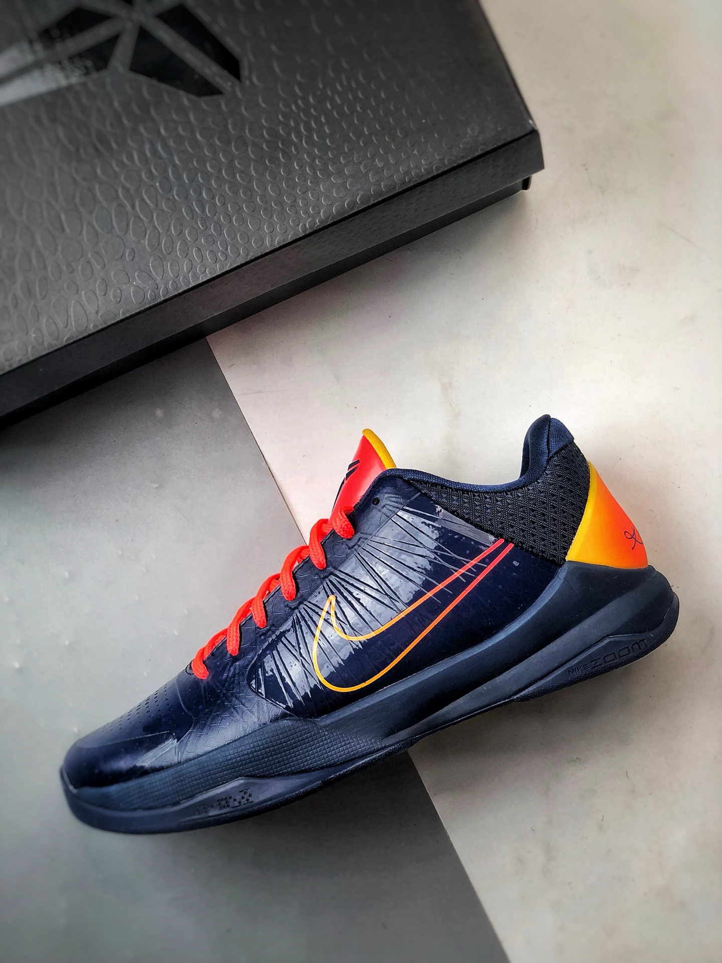 Caitlin Clark x NK Kobe 5 Protro“Indiana Fever” IM3207-400