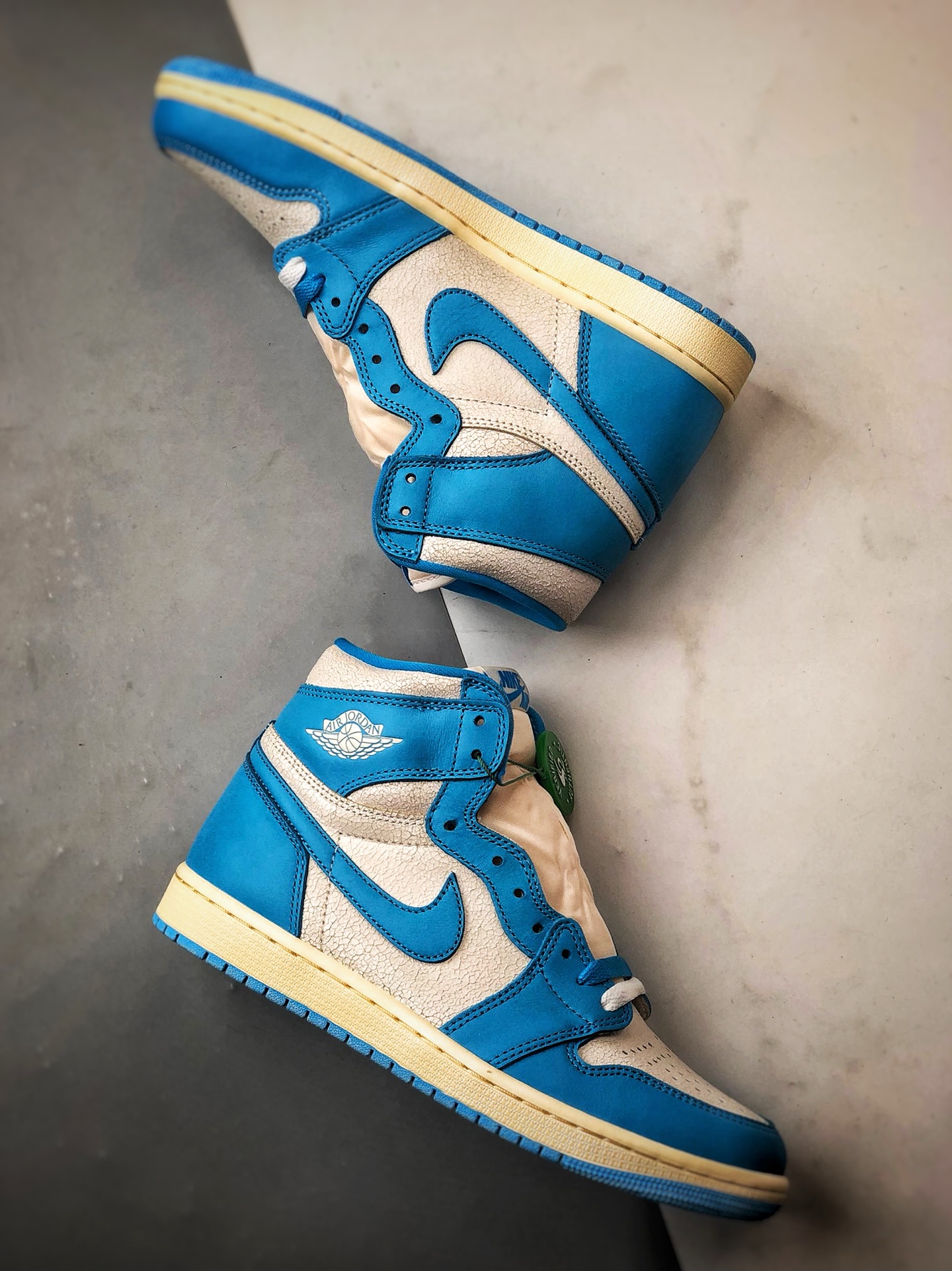 Air Jordan 1 Retro High ”UNC Reimagined” 做旧龟裂北卡蓝 DZ5485-402